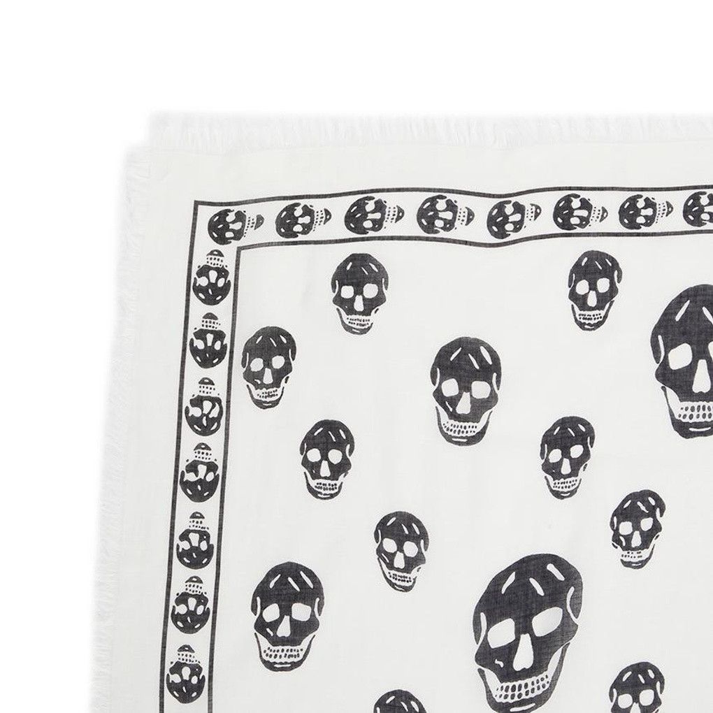 Alexander McQueen o1w1db10725 Size: OS/Fo Skull in Black/Ivory Size ONE SIZE - 2 Thumbnail