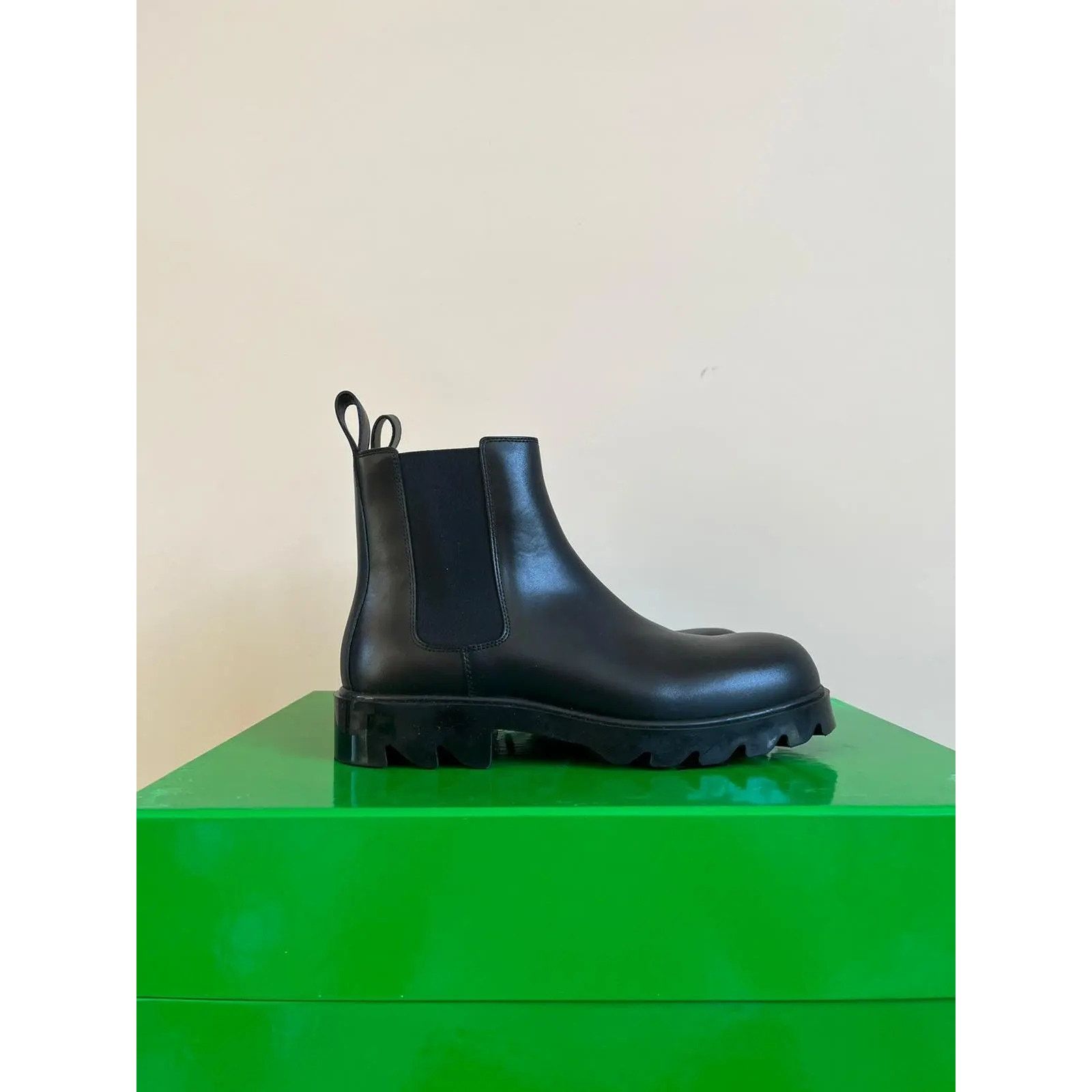 Bottega Veneta o1rshd1 Q:2 / Ankle Boots in Shibuya Calfskin Size US 8 / EU 41 - 1 Thumbnail