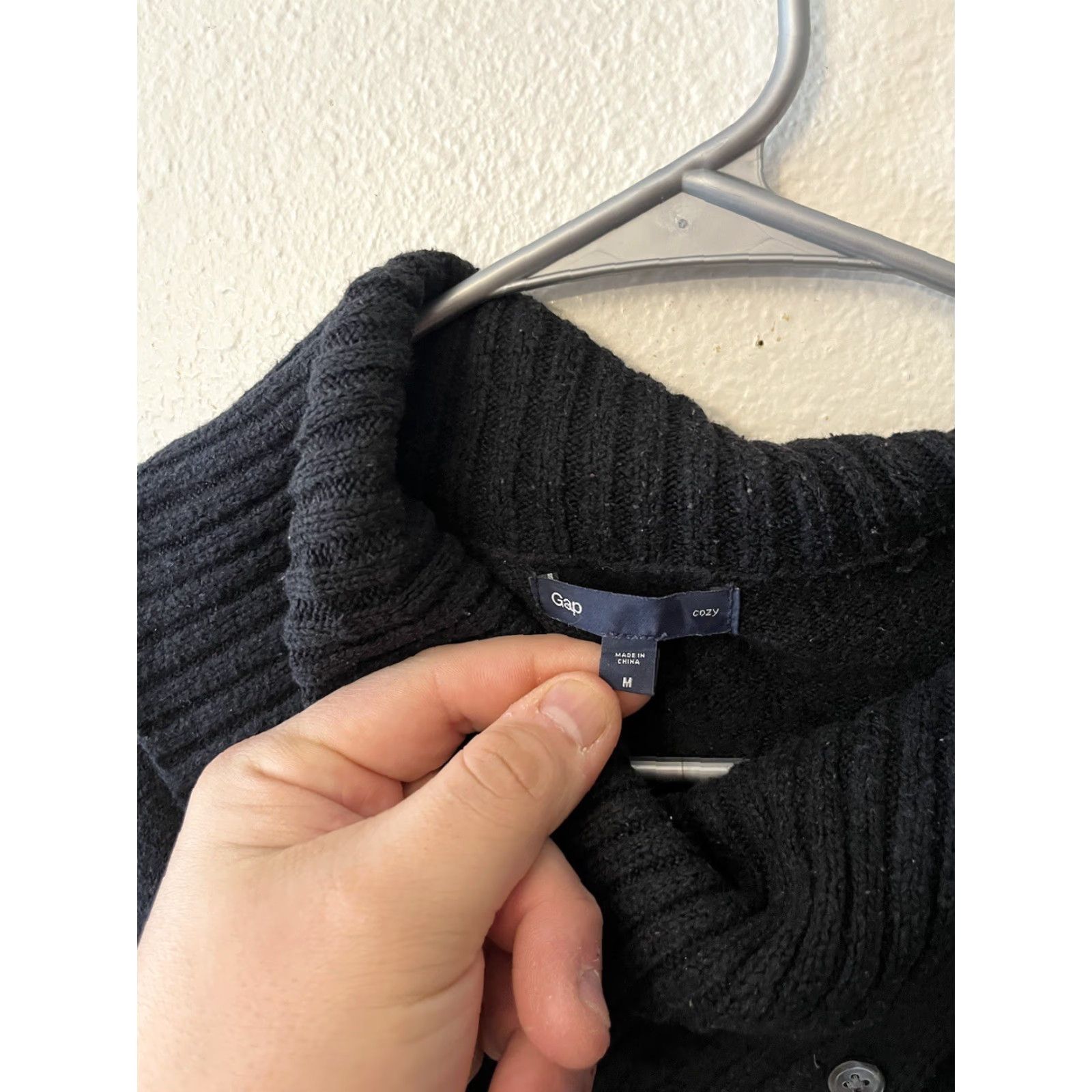Gap Gap SweatEr Women's Size Medium Button Cowl Neck Long Sleeve Casual Black Cozy Sweater Size M / US 6-8 / IT 42-44 - 2 Thumbnail