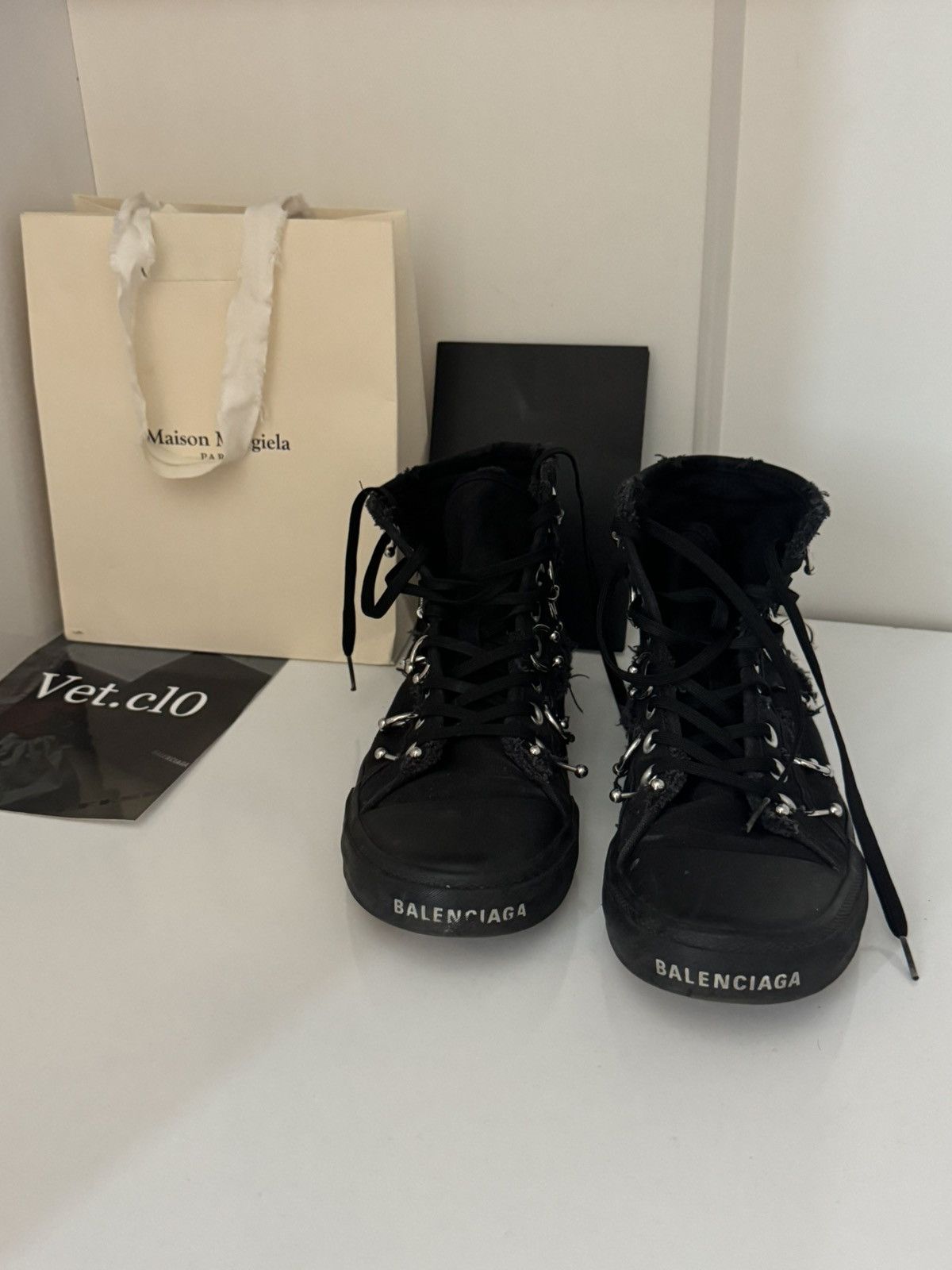 Balenciaga ✅Balenciaga Paris sneakers with piercings High Size US 8 / EU 41 - 2 Thumbnail