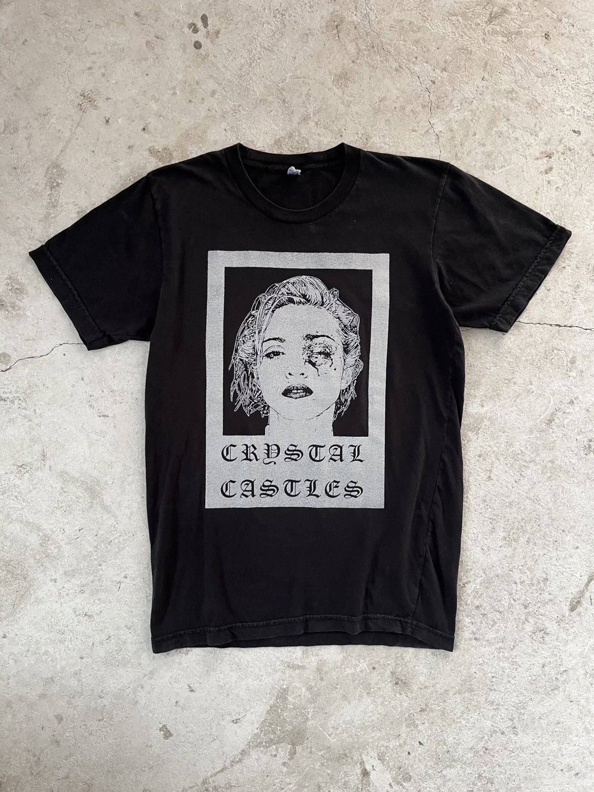 Band Tees Crystal Casltes Madonna Tee Size US S / EU 44-46 / 1 - 1 Thumbnail
