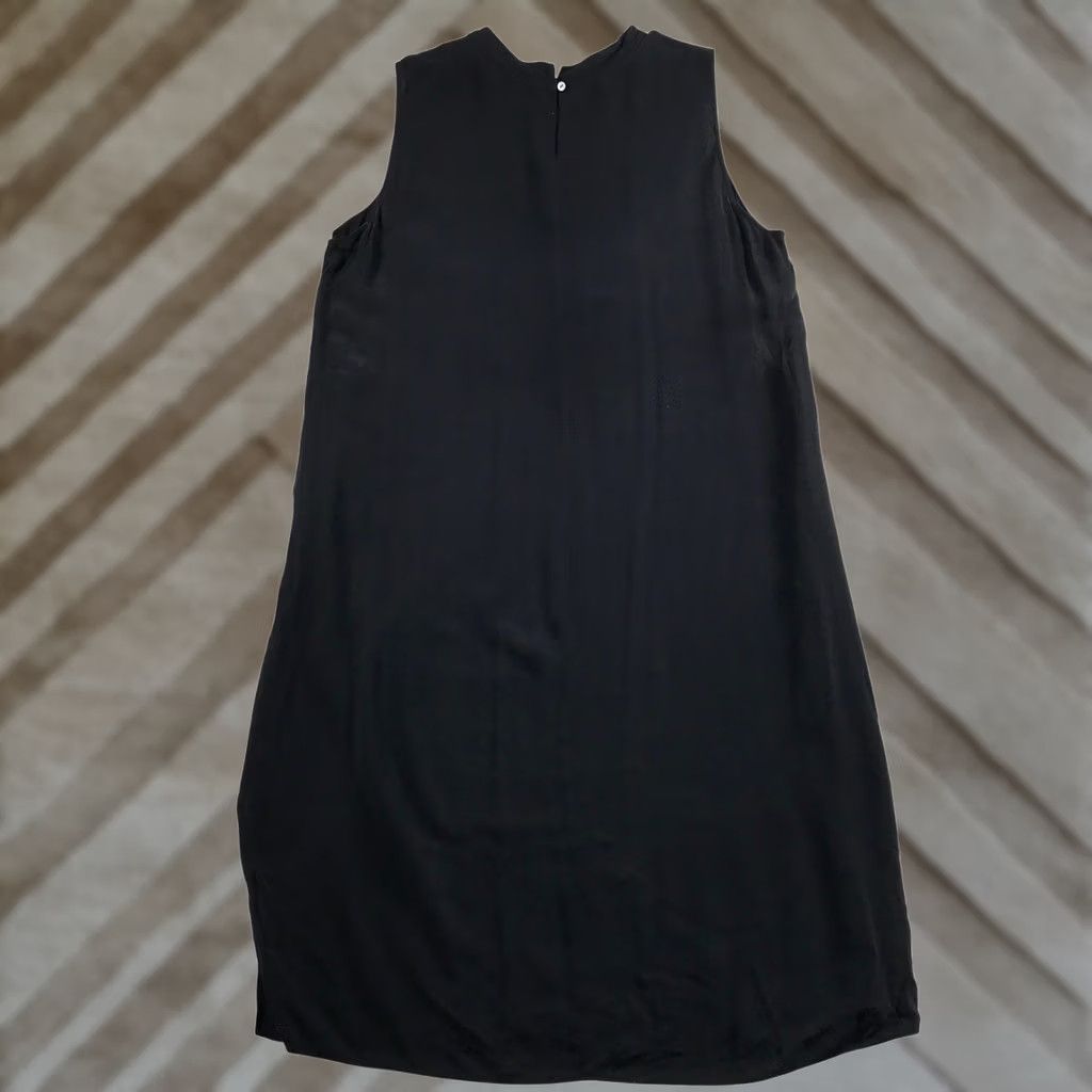 Banana Republic Banana Republic Sheath Dress Sz 6 Black Sleeveless Pleated Neck A-Line Womens Size M / US 6-8 / IT 42-44 - 1 Thumbnail