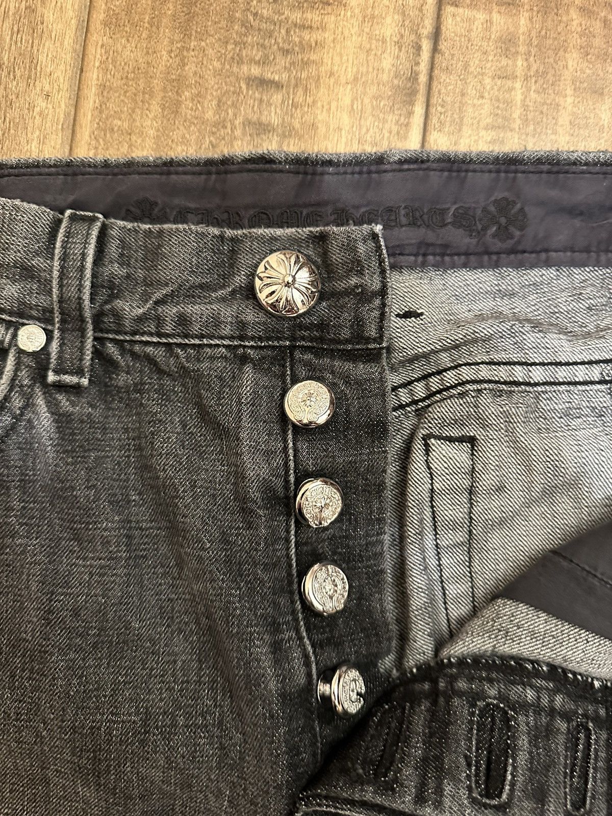 Chrome Hearts Chrome Hearts Grey Black & Red Cross Patch Jeans Size US 32 / EU 48 - 4 Thumbnail
