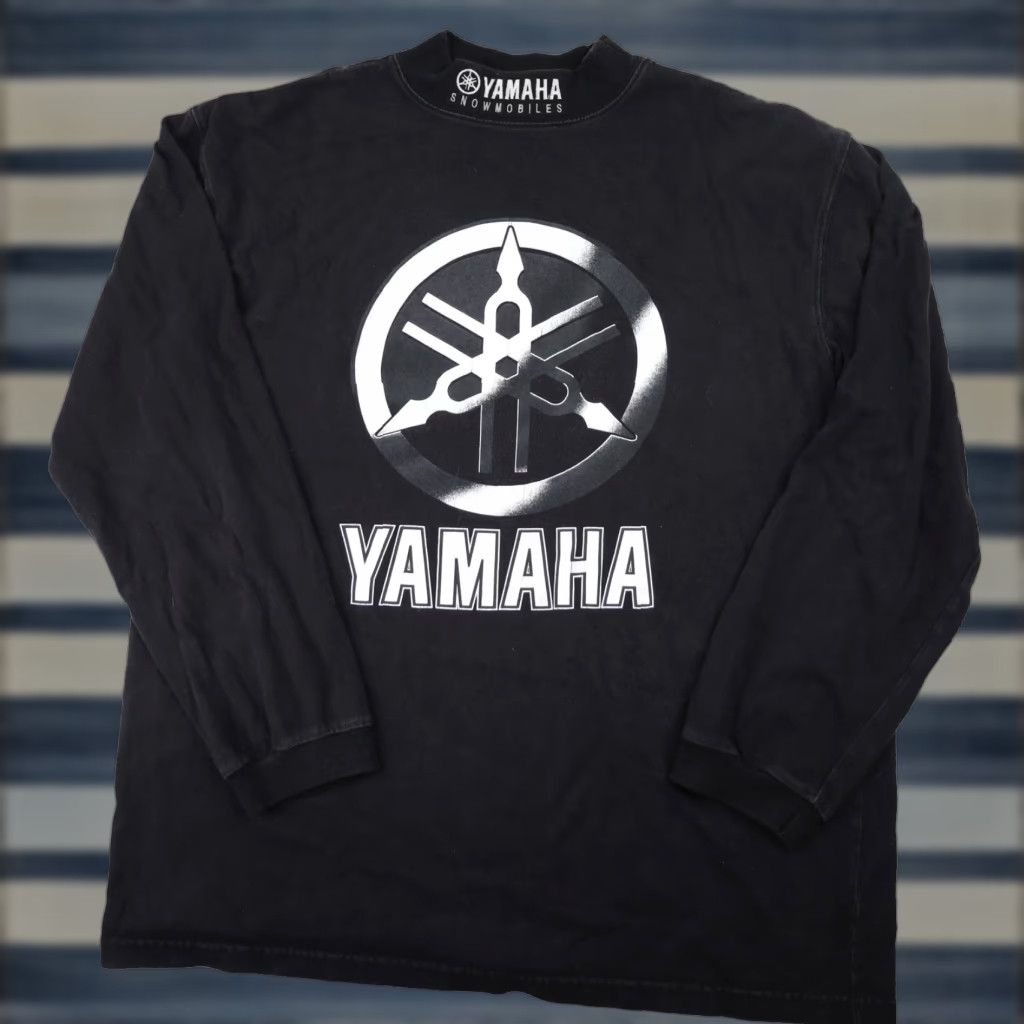 VINTAGE Yamaha Snowmobiles Moc Neck Long Sleeve Graphic T Shirt