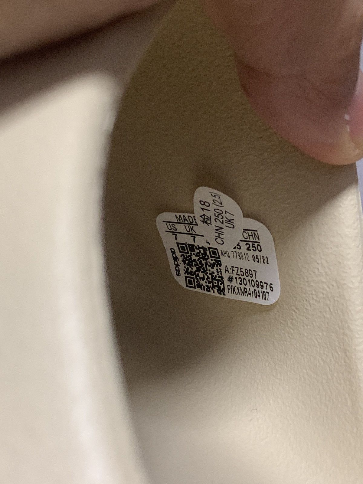 Adidas × Yeezy Adidas Yeezy Slide Bone Size US 7 / EU 40 - 5 Thumbnail