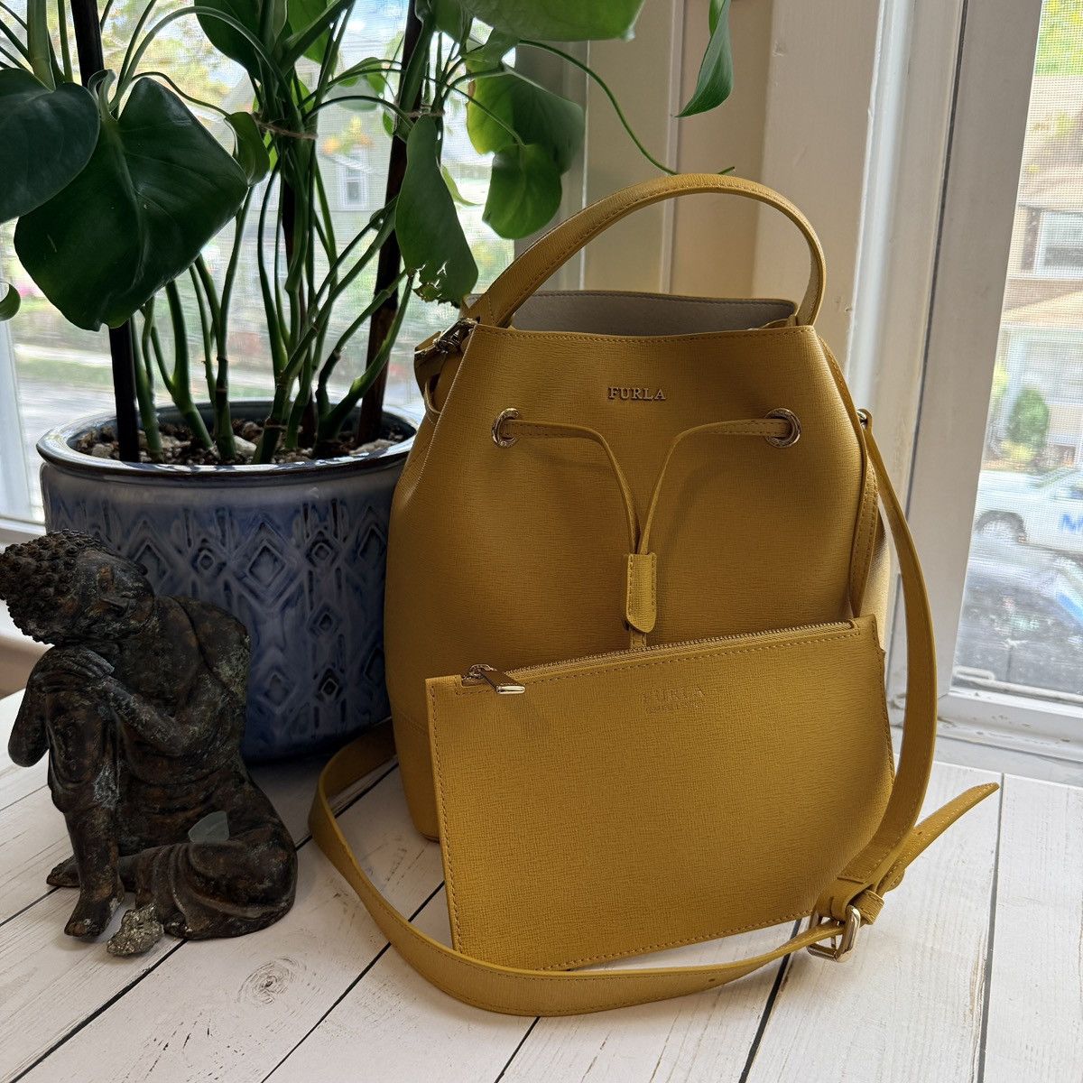 Furla Yellow Stacy S Bucket Bag with Detachable Pouch Size ONE SIZE - 4 Thumbnail