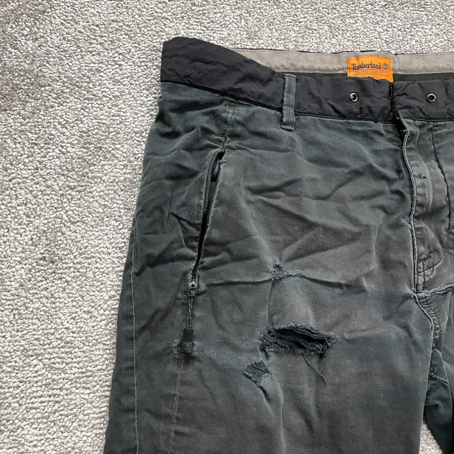 Timberland TIMBERLAND Bermuda Shorts Mens Black Dark Wash Denim Slim Streetwear 34x10 5-Pocket Distressed Outdoor Classic Mens Size US 34 / EU 50 - 4 Thumbnail