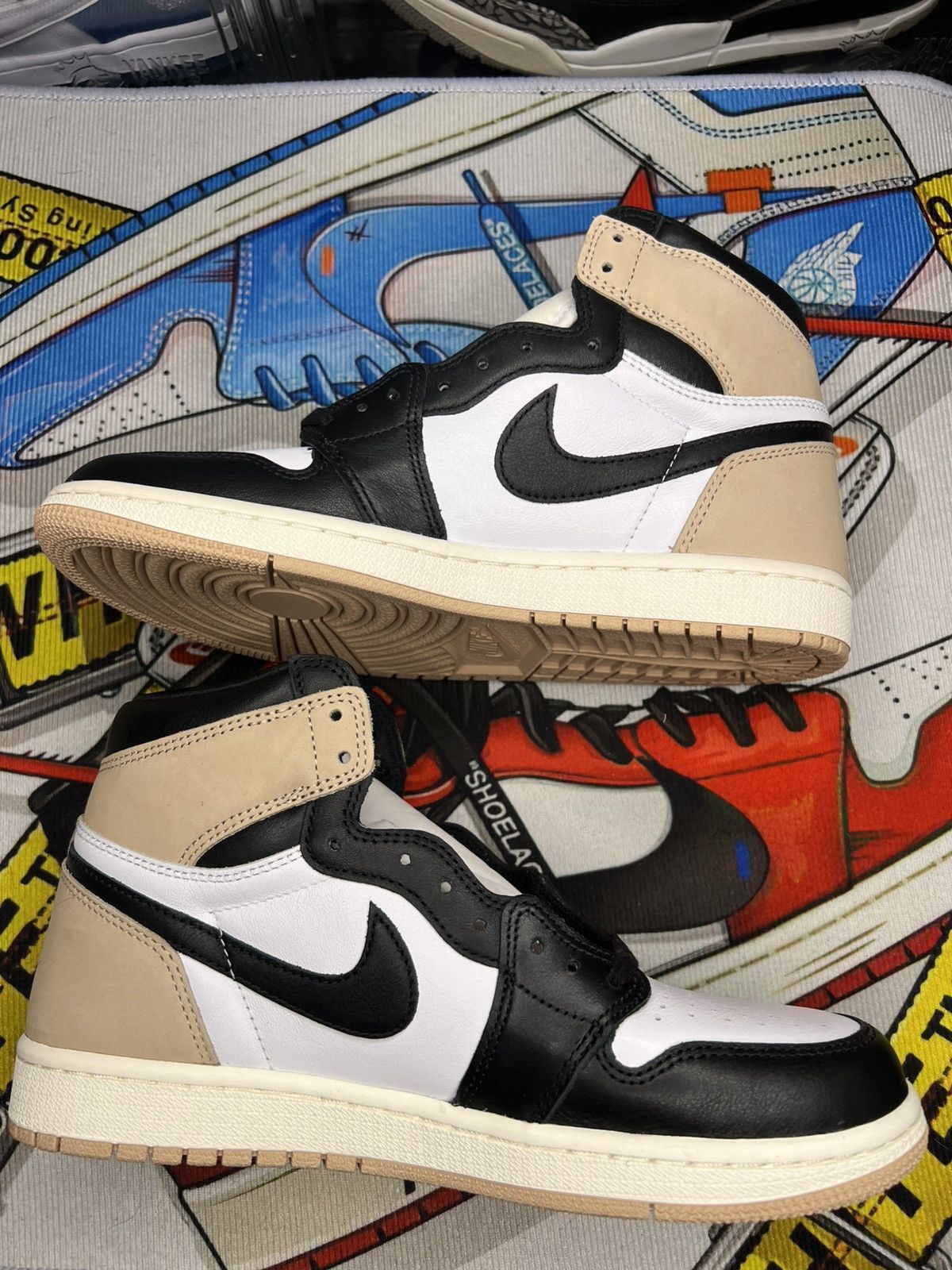 Jordan Brand Nike Air Jordan 1 High Latte (Women's) Size US 9.5 / IT 39.5 - 8 Thumbnail