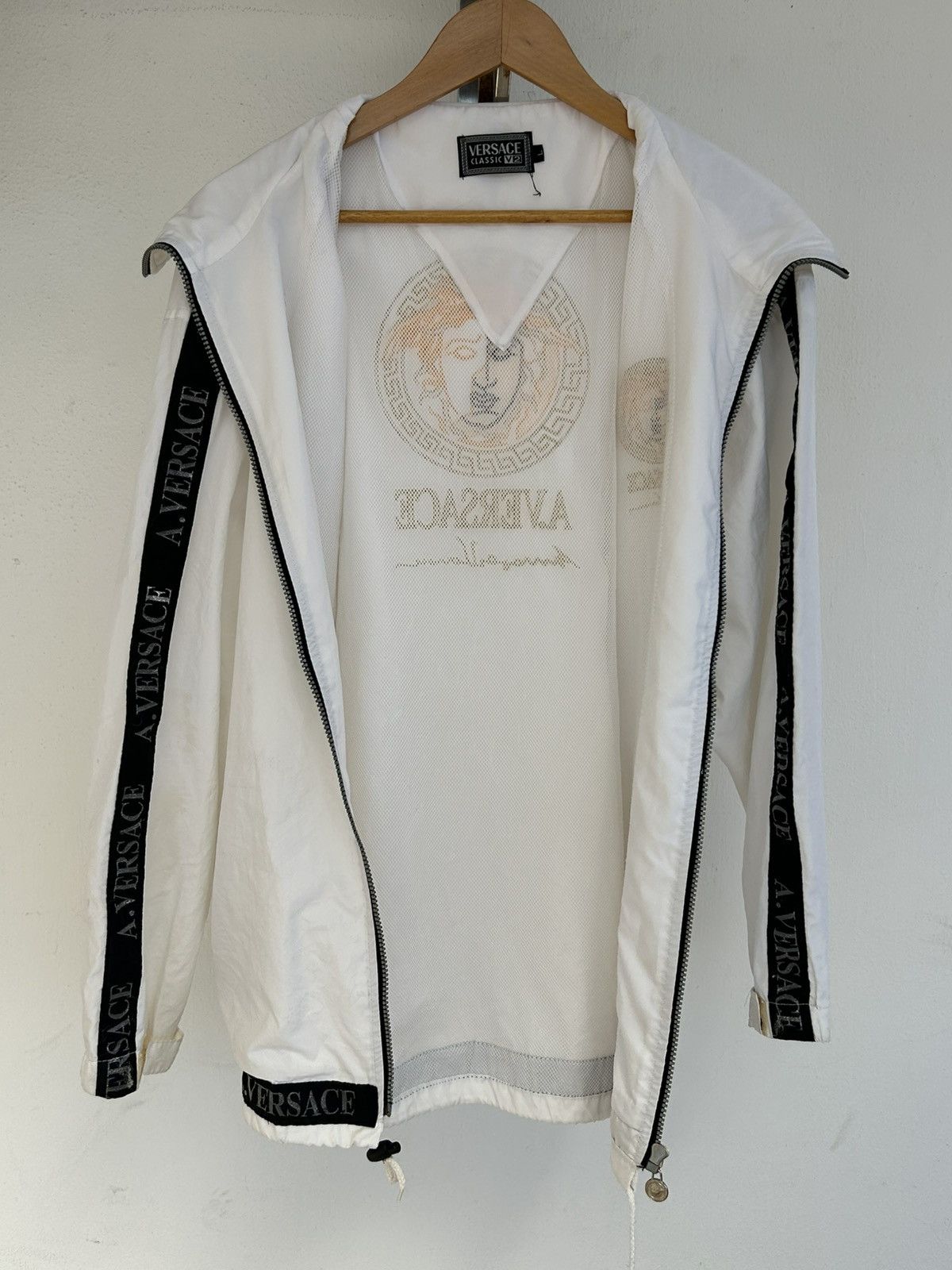 Versace Atelier Versace White Sidetape Jacket Nylon Size US L / EU 52-54 / 3 - 7 Thumbnail