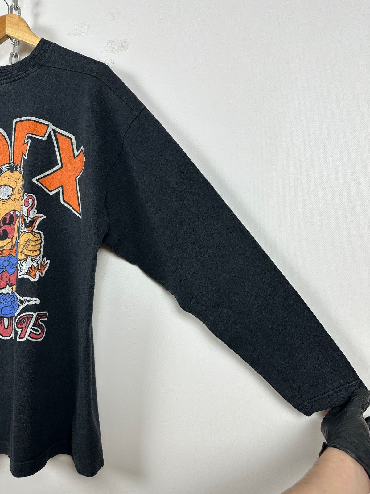 Band Tees 1995 Vintage NOFX Tour Punk Rock Long Sleeve T-Shirt Size US XL / EU 56 / 4 - 10 Thumbnail