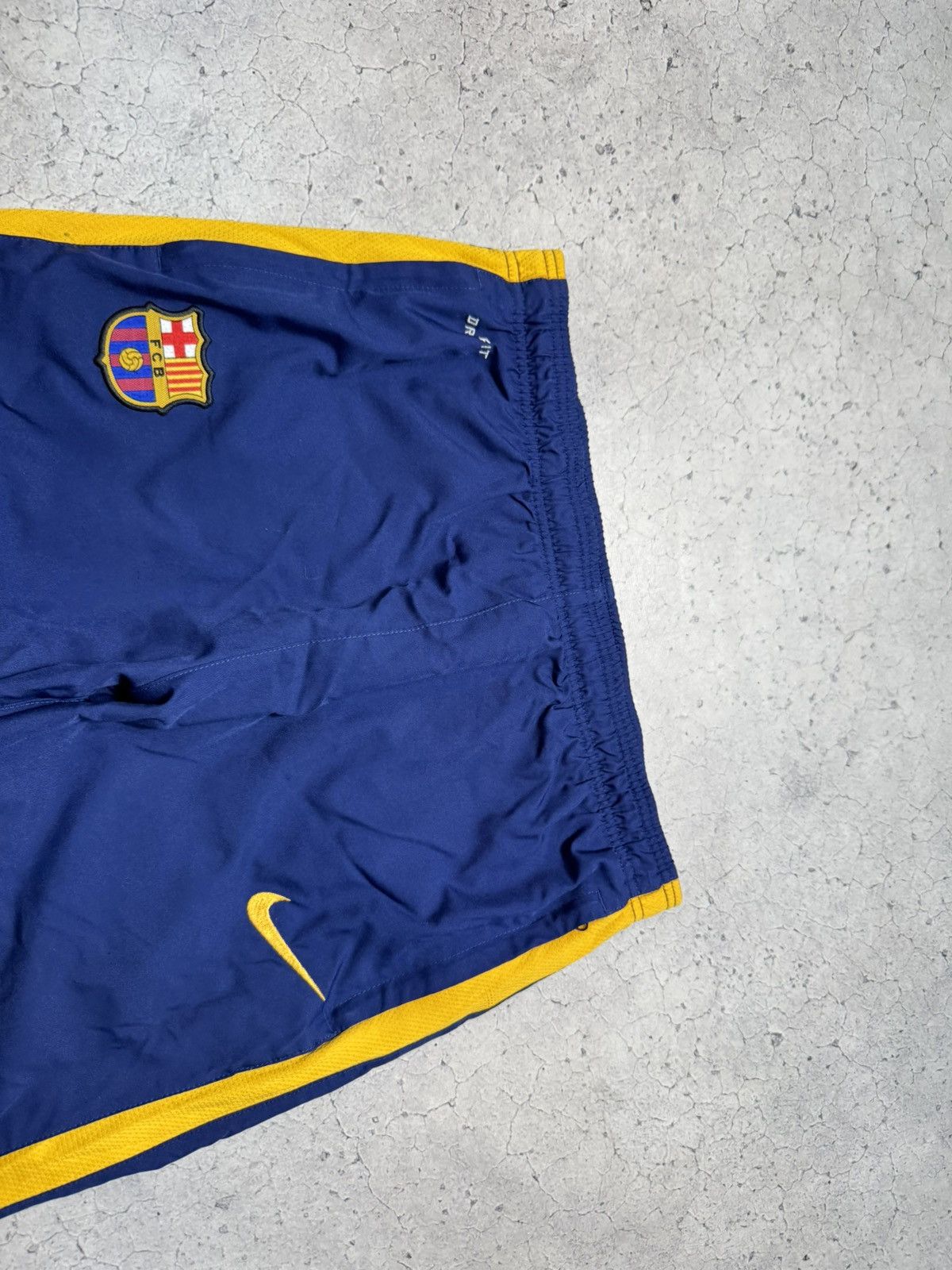 Nike Nike FC Barcelona Nylon Track Suit Football Jacket & Pants Size US L / EU 52-54 / 3 - 15 Thumbnail
