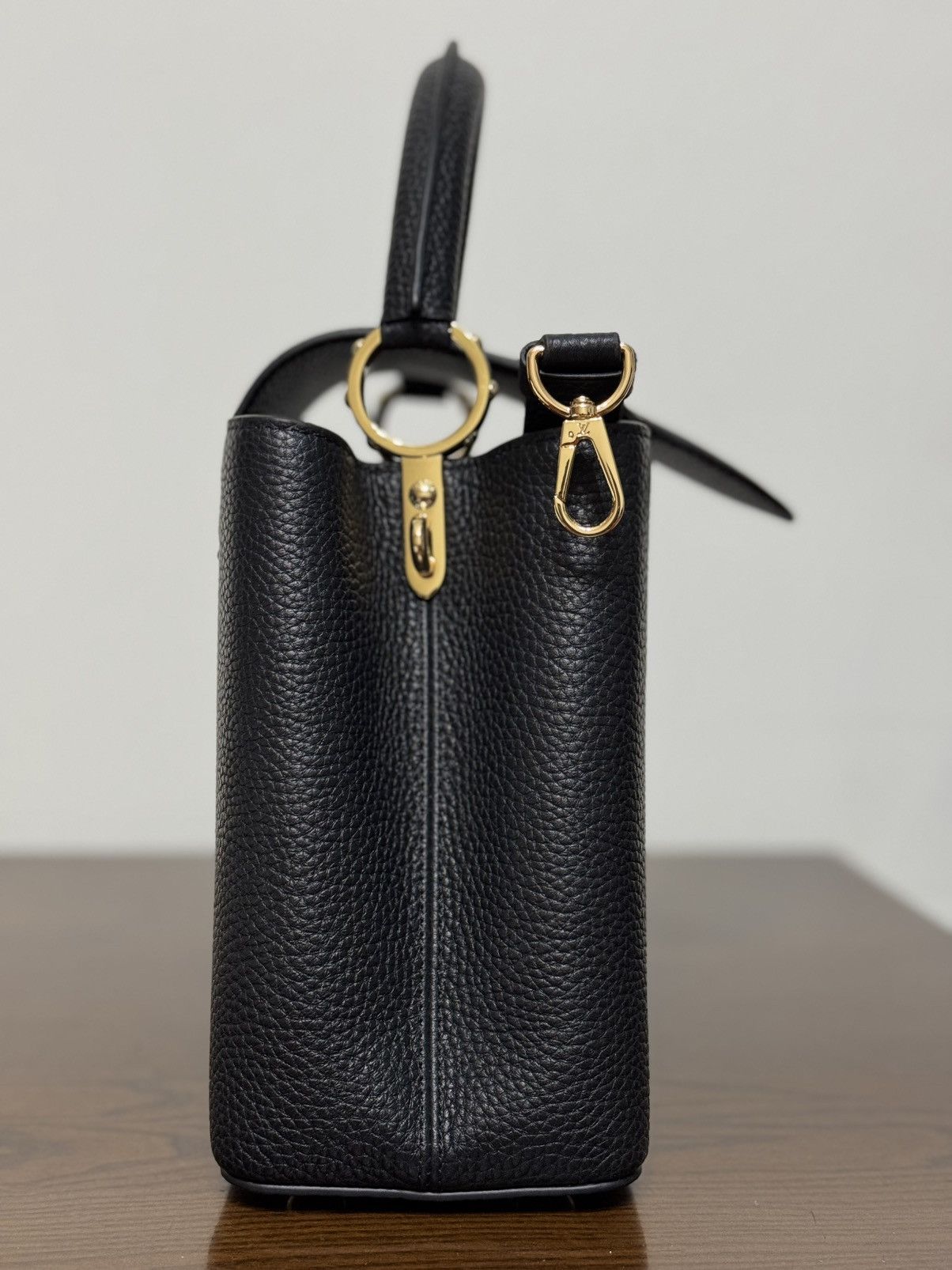 Louis Vuitton Bag Louis Vuitton Capuciness MM Size ONE SIZE - 5 Thumbnail
