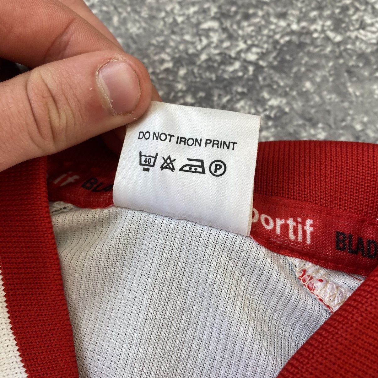 Le Coq Sportif Vintage Le Coq Sportif Sheffield United 90’s Rare Jersey Size US S / EU 44-46 / 1 - 12 Thumbnail