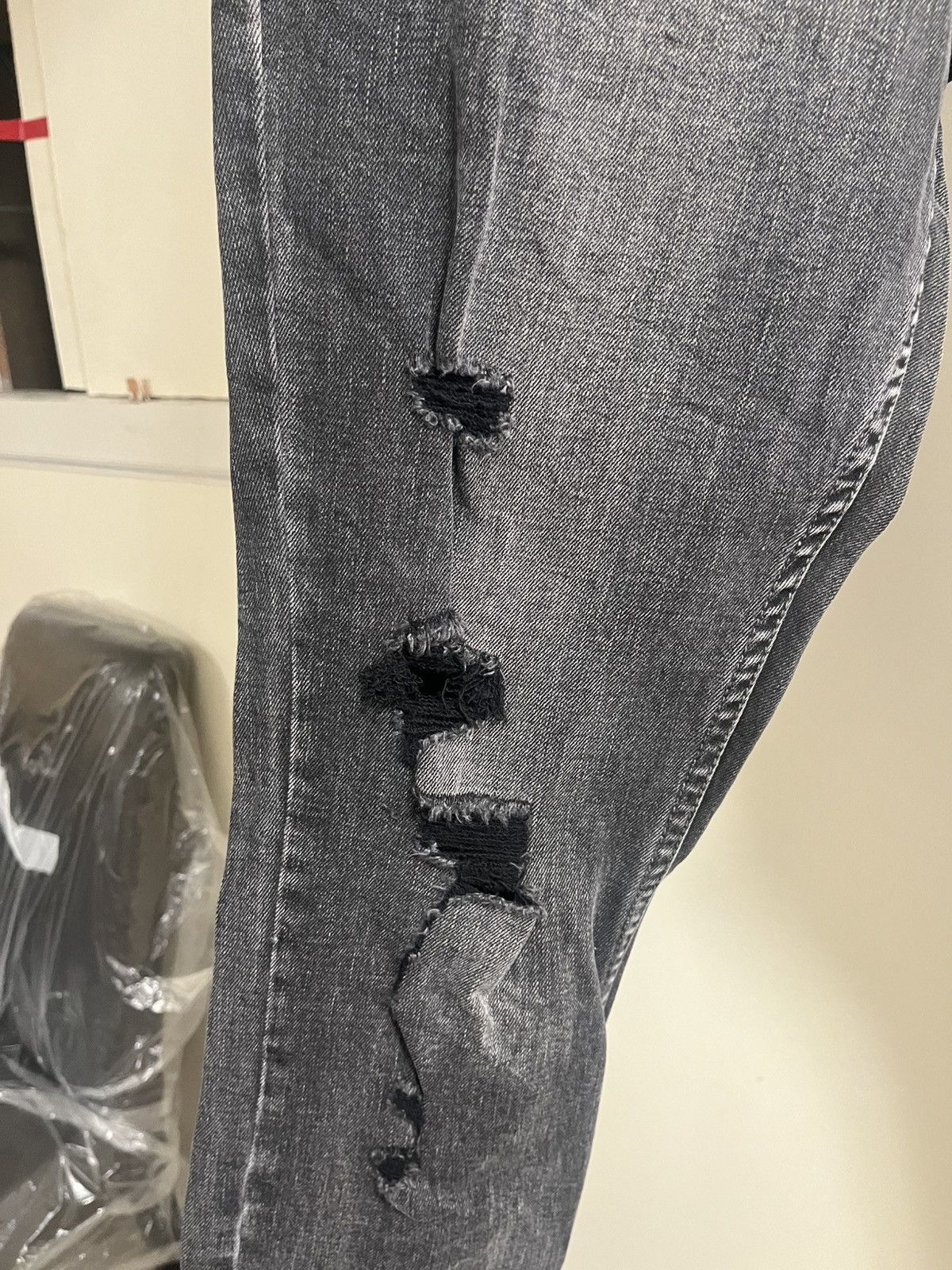 Ksubi Ksubi Van Winkle Distressed Embroidered Jeans Sz 36 Size US 36 / EU 52 - 4 Thumbnail