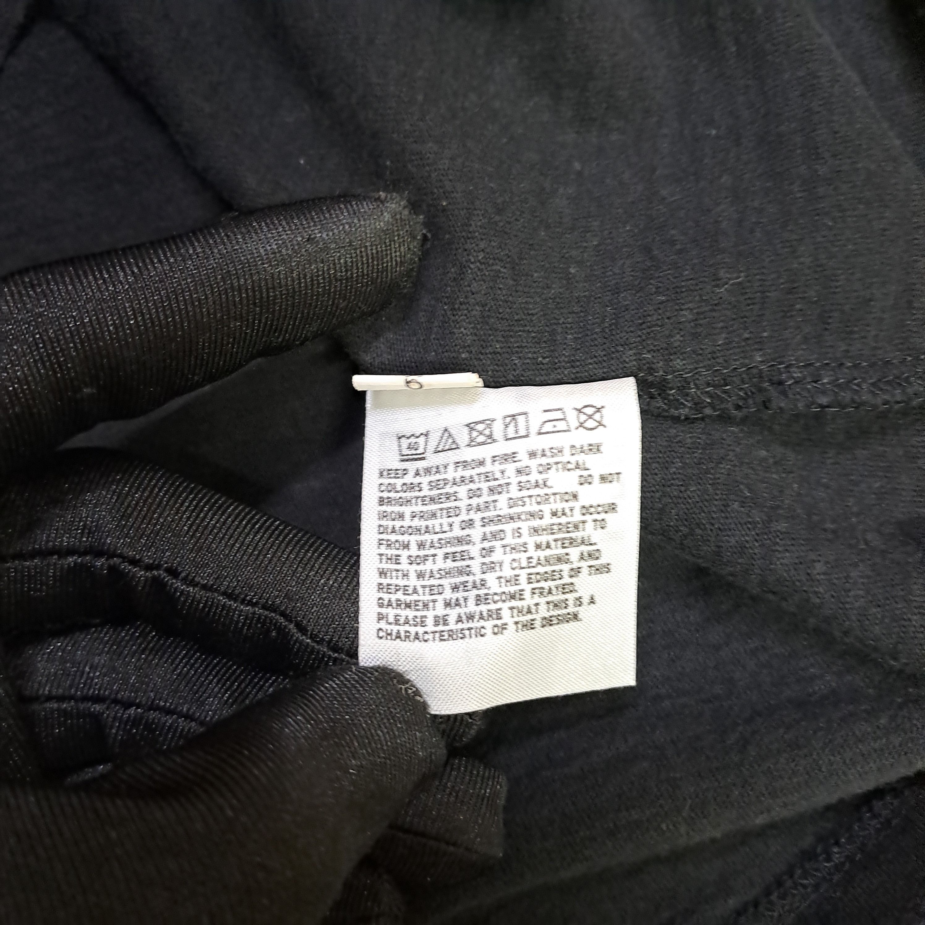 Uniqlo Uniqlo Henley T Shirt Size US M / EU 48-50 / 2 - 4 Thumbnail