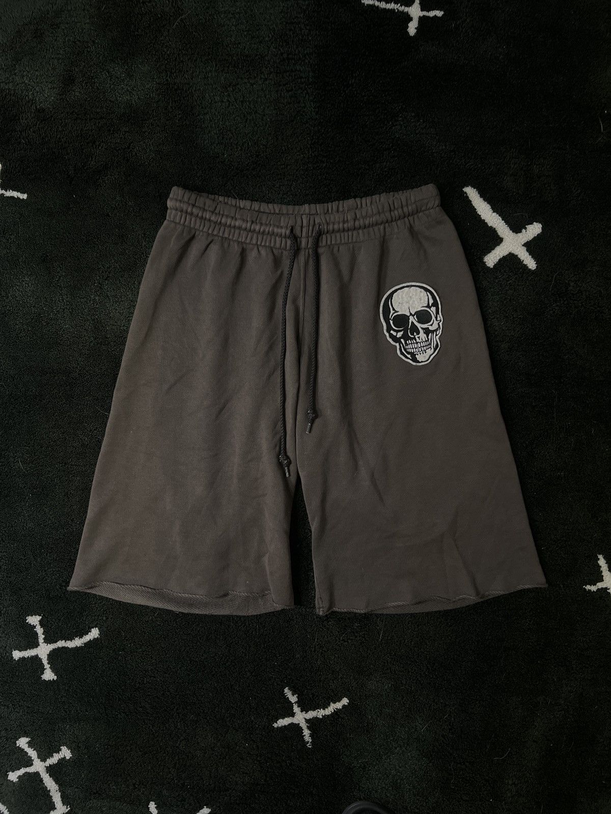 Number (N)ine Number (N)ine SS04 Skull sweat shorts | Grailed