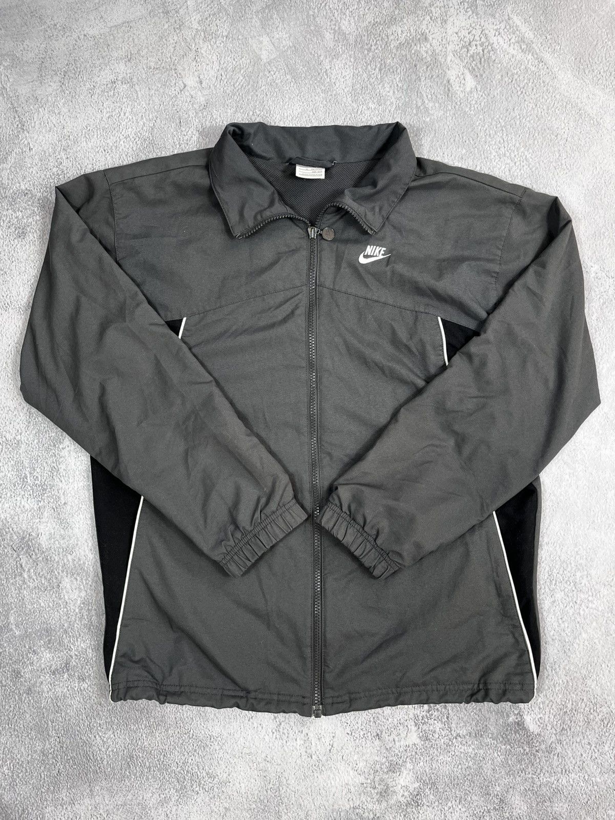 Vintage Vintage Y2K Nike big logo swoosh light jacket size S Size US S / EU 44-46 / 1 - 7 Thumbnail