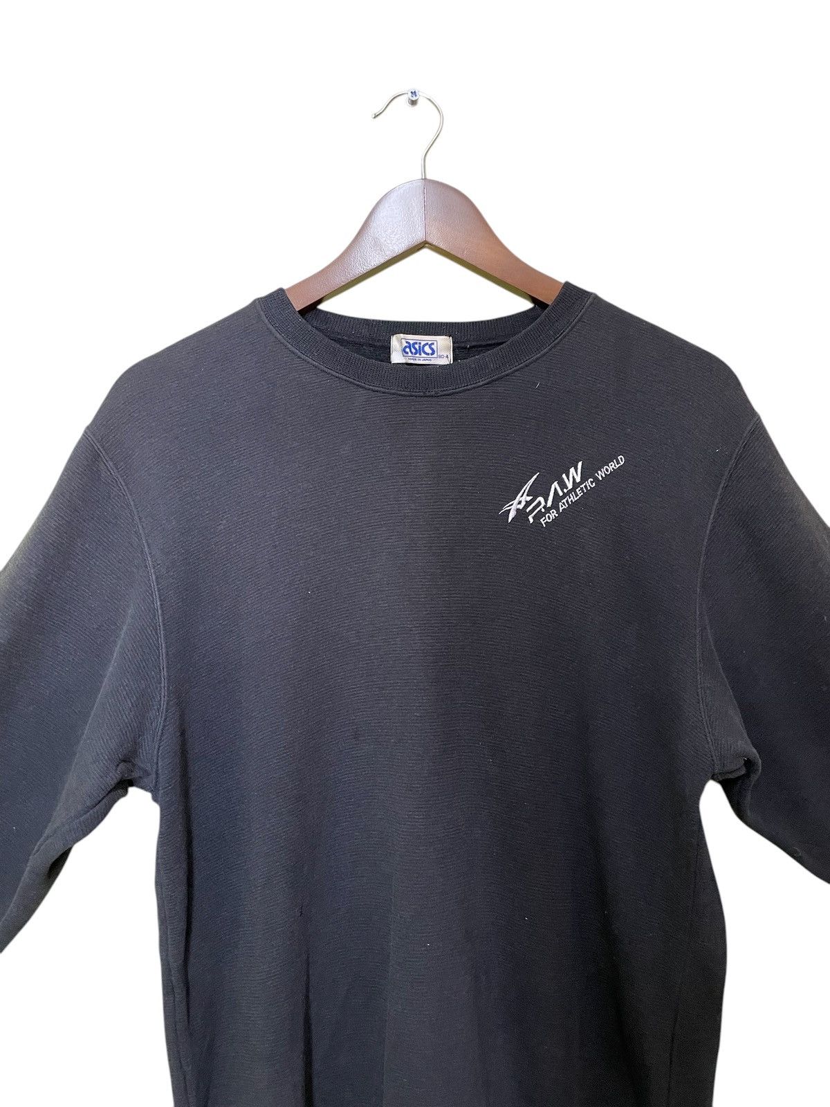 Asics ASICS embroidered small logo sweatshirt color black Size US M / EU 48-50 / 2 - 4 Thumbnail