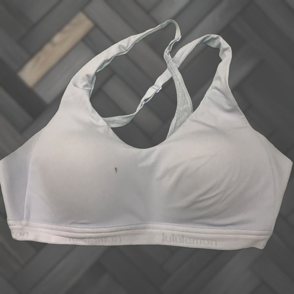 Lululemon Lululemon Sports Bra Women's Size 4 Light Blue Gym Athletic Activewear Bra Women Blue 4 Size ONE SIZE - 1 Thumbnail