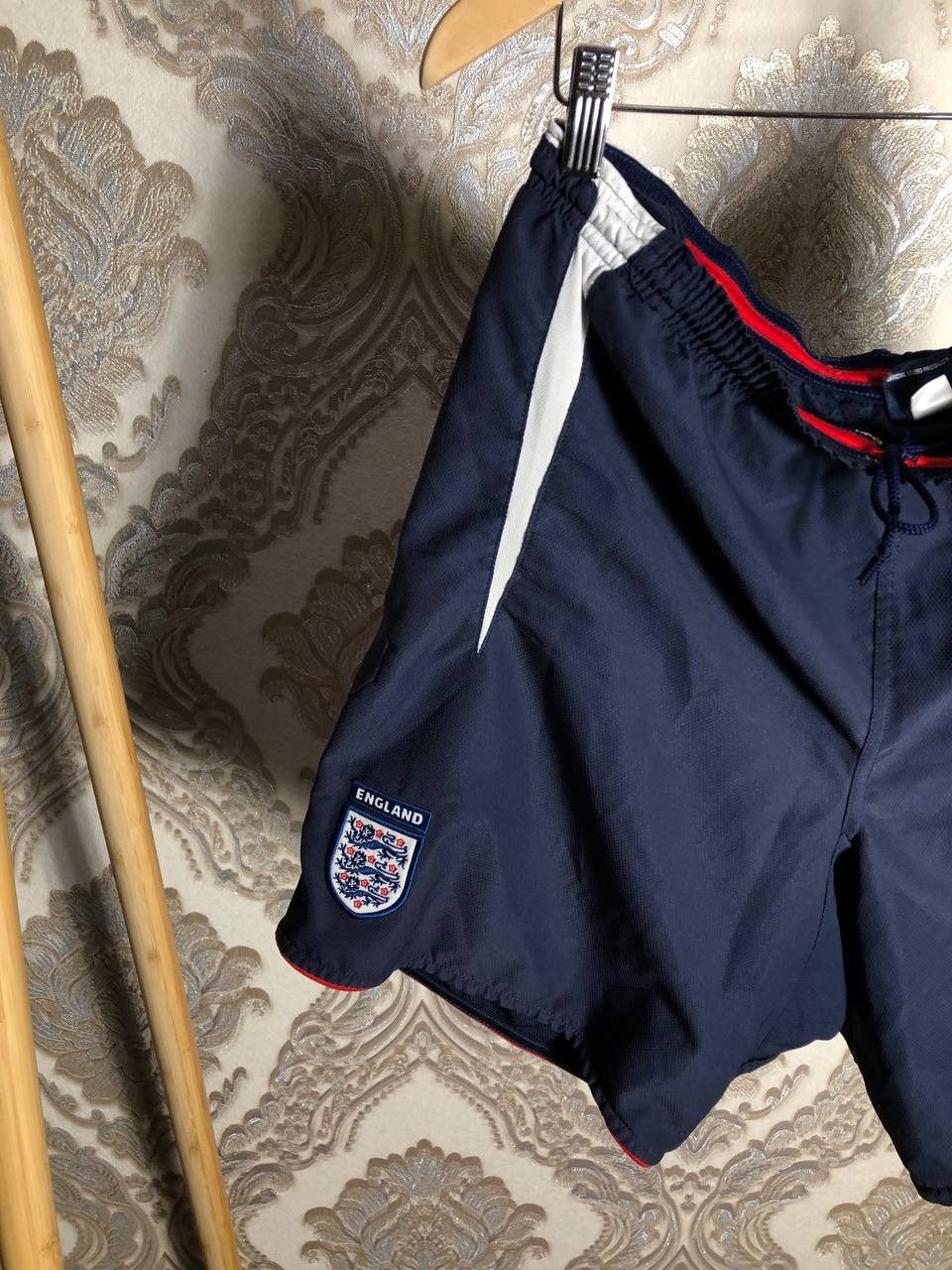 Umbro VINTAGE UMBRO ENGLAND RETRO SOCCER JERSEY MANCHESTER Y2K 90s Size US L / EU 52-54 / 3 - 3 Thumbnail