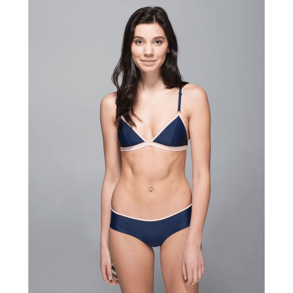 Lululemon Lululemon Women's Size 8 Navy Naked Surf to Sand Triangle Bi Size M / US 6-8 / IT 42-44 - 6 Thumbnail