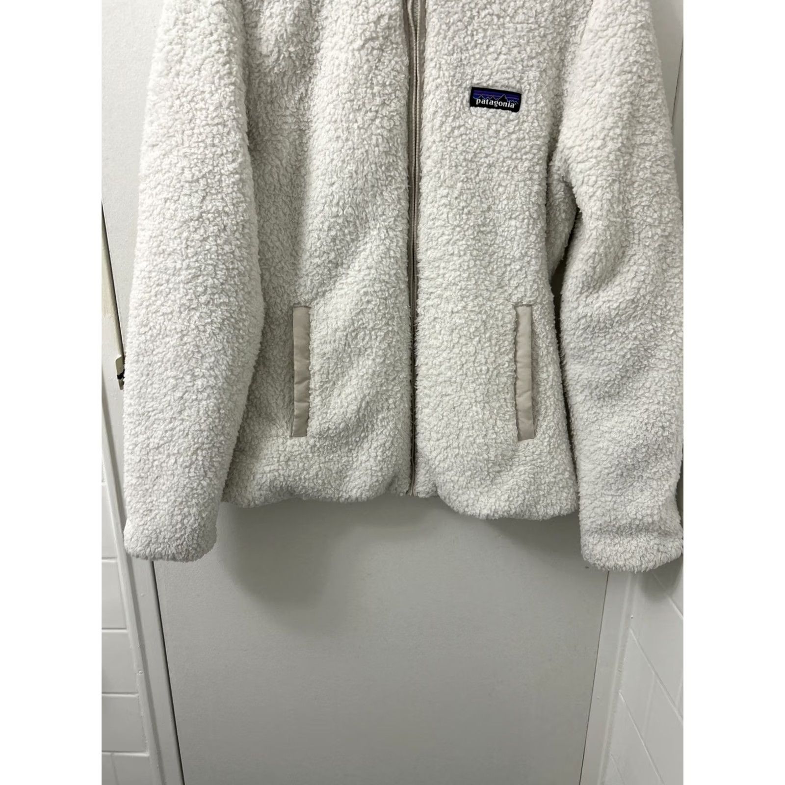 Patagonia Patagonia Los Gatos Jacket Womens Small Birch White Full Zip Fleece Windbreaker Logo Embroidered Regular Fit Adult Womens Size S / US 4 / IT 40 - 3 Thumbnail