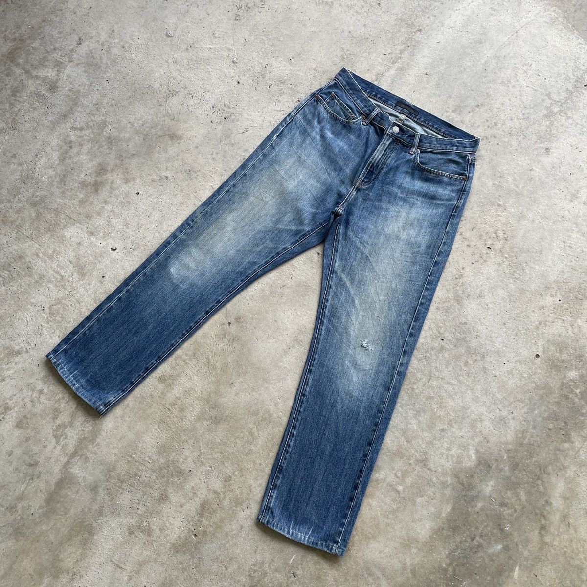 Japanese Brand Vintage Japanese Brand Faded Jeans Denim Pants W31 Size US 31 - 2 Thumbnail