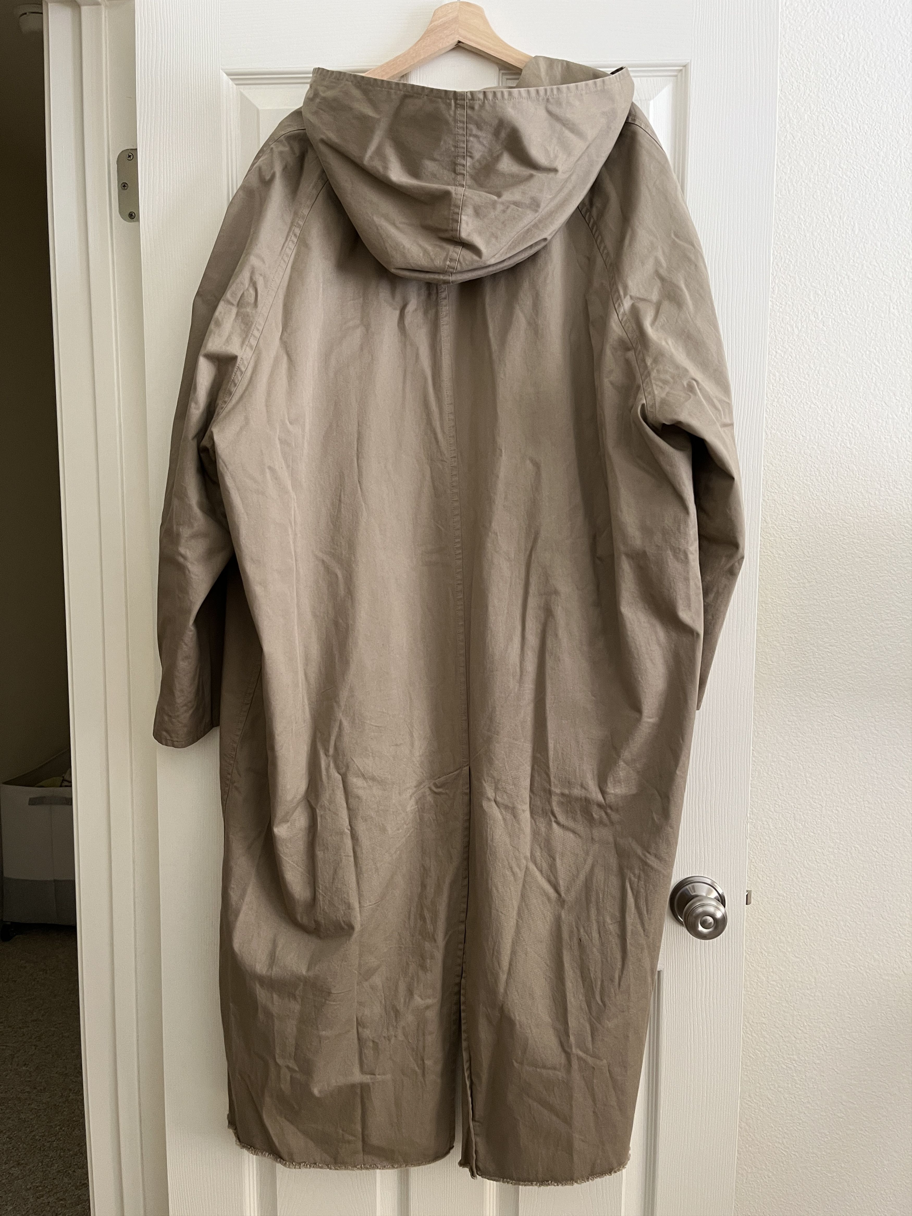 Balenciaga Balenciaga 2019 Oversized Hooded Coat Size US S / EU 44-46 / 1 - 4 Thumbnail