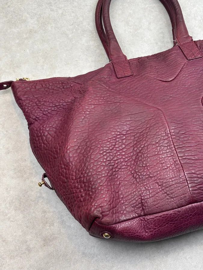Yves Saint Laurent Yves Saint Laurent Bordeaux Leather Quilted Handle Bag Size ONE SIZE - 9 Thumbnail
