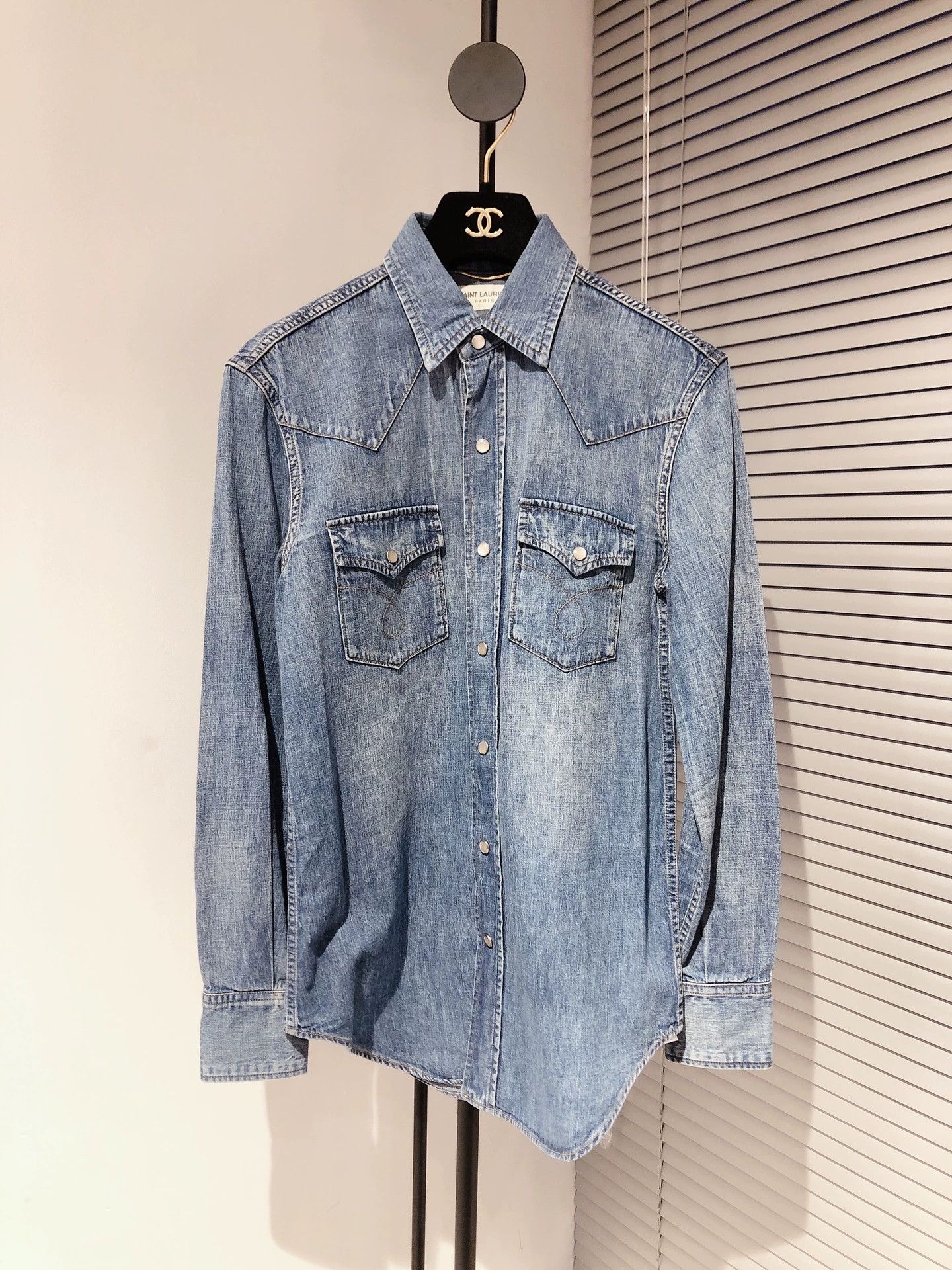 Saint Laurent Paris SAINT LAURENT Light Blue Denim Shirt Size XS / US 0-2 / IT 36-38 - 1 Thumbnail