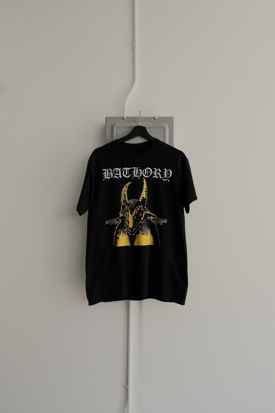 Band Tees Bathory Self-Titled Short Sleeve Tee Size US M / EU 48-50 / 2 - 1 Thumbnail