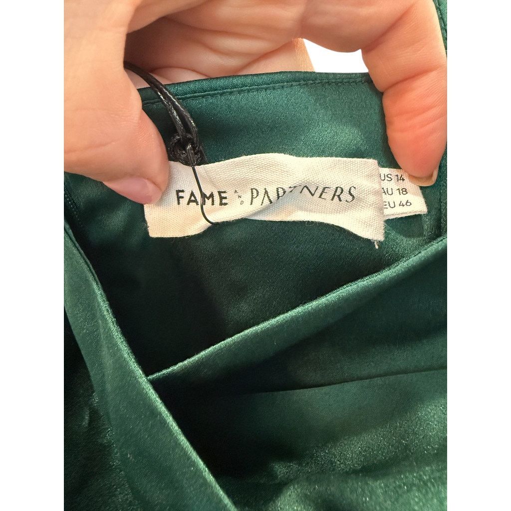 Designer Fame and Partners Emerald Green Satin Maxi Dress 14 NWT Size XL / US 12-14 / IT 48-50 - 4 Thumbnail