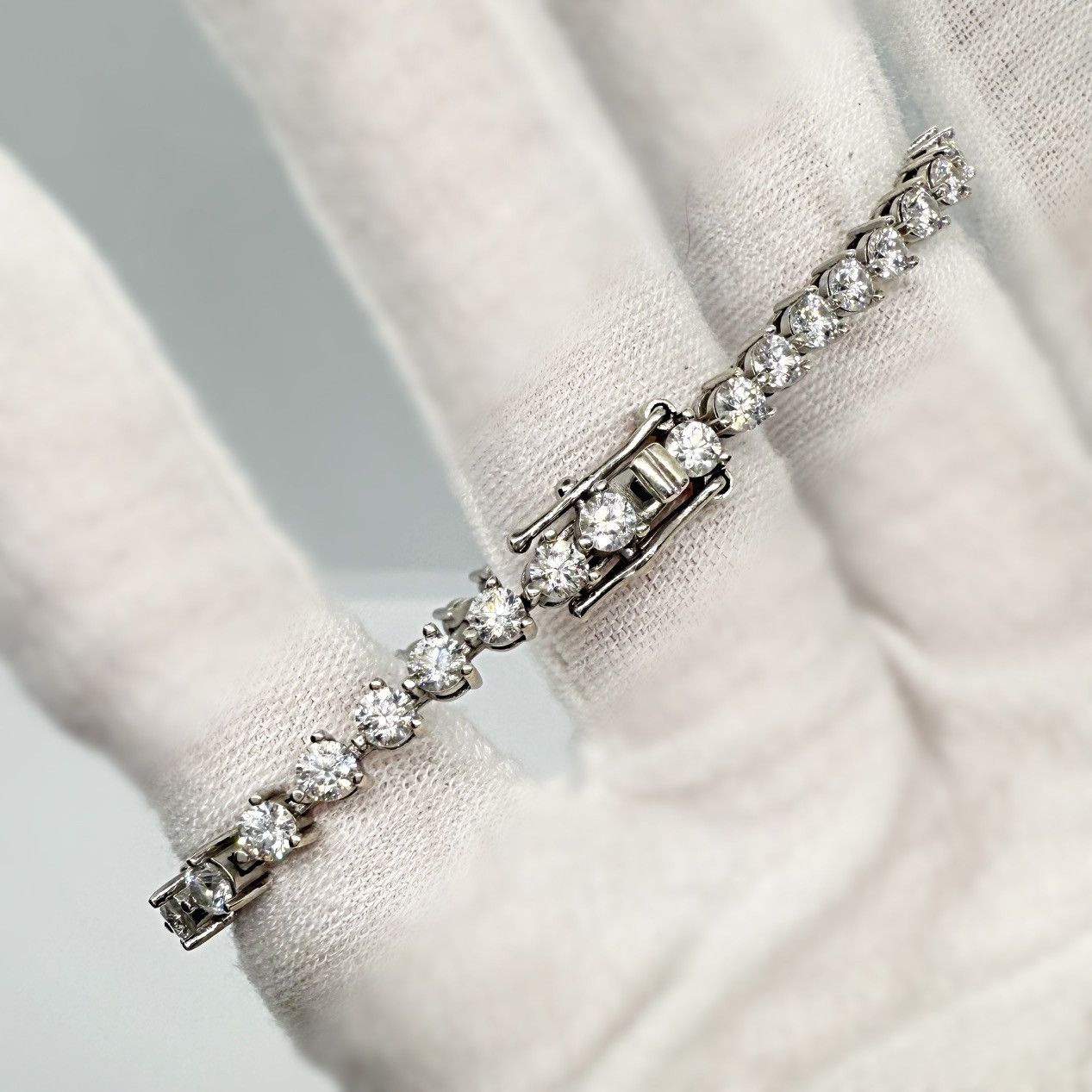 Nordstrom Classic White Sapphire Tennis Bracelet - Women Jewelry Size ONE SIZE - 2 Thumbnail