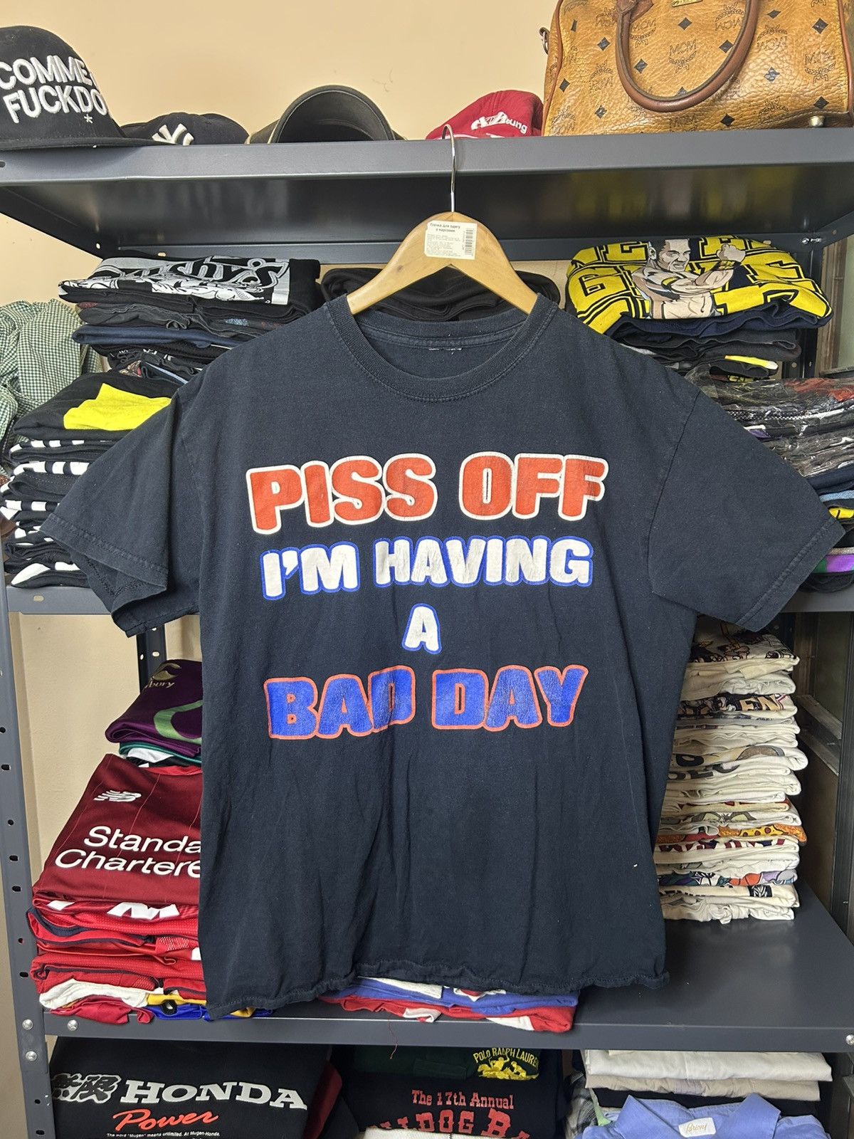 Vintage Vintage “Piss Off I’m Having a Bad Day” Graphic T-Shirt Size US L / EU 52-54 / 3 - 1 Thumbnail