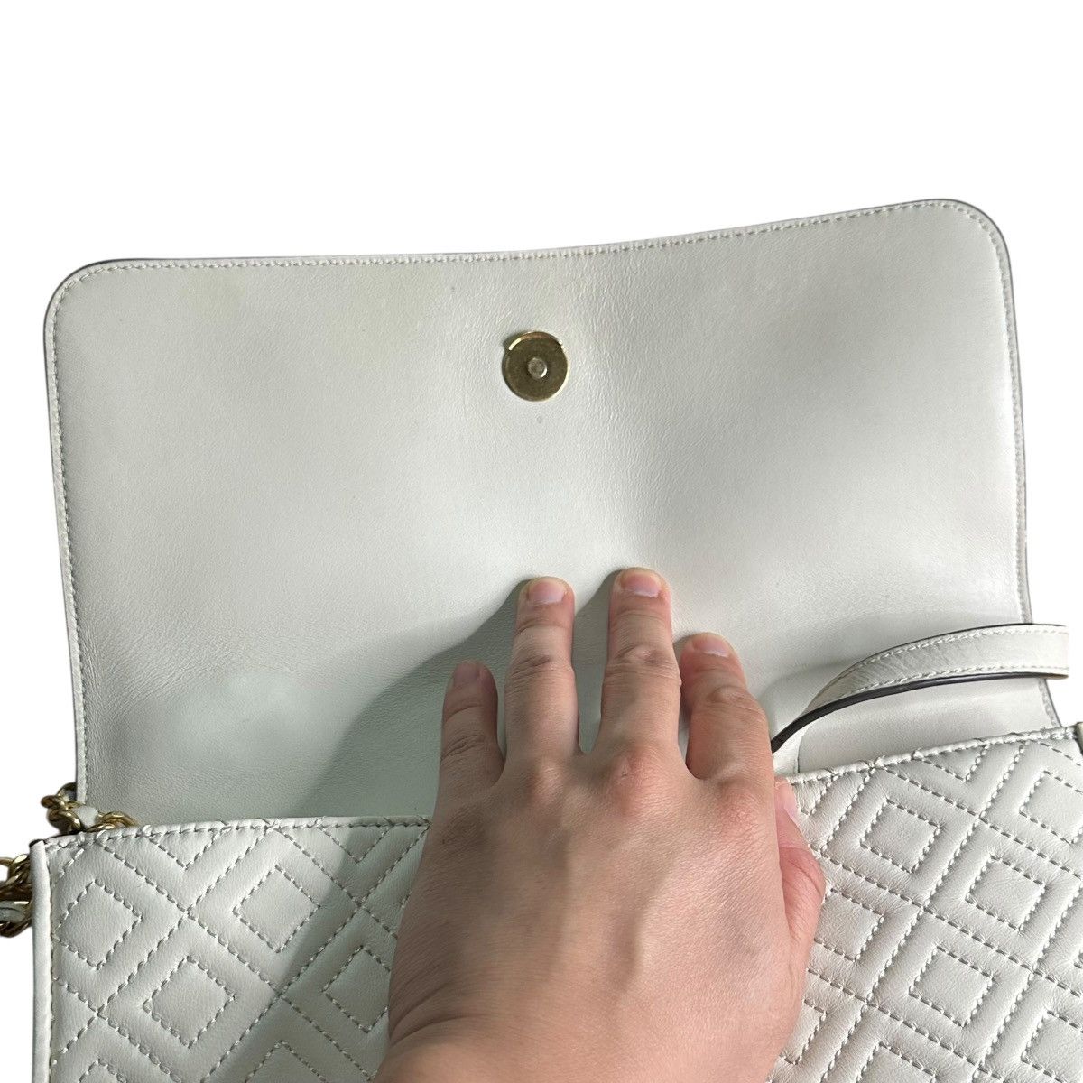 Tory Burch Tory Burch Fleming Cream Quilted Gold Chain Shoulder Bag Size ONE SIZE - 9 Thumbnail