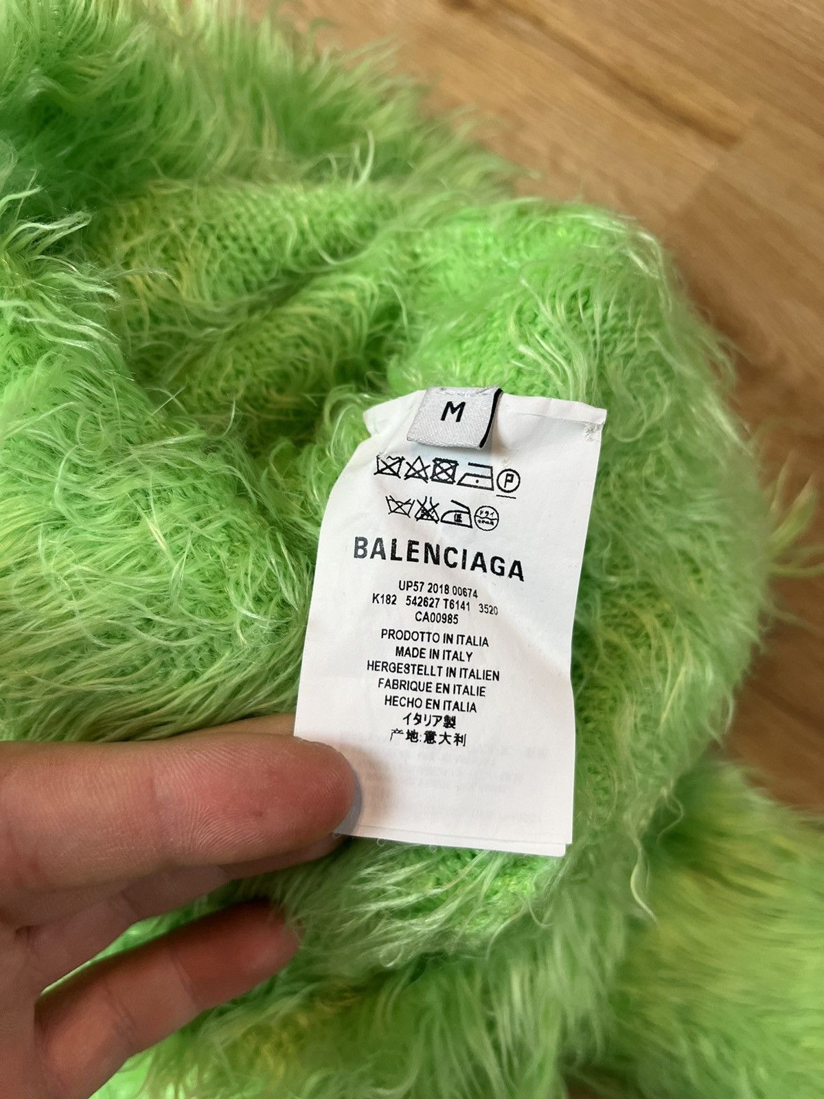 Balenciaga Balenciaga Faux Fur Sweater AW18 Size US M / EU 48-50 / 2 - 8 Thumbnail