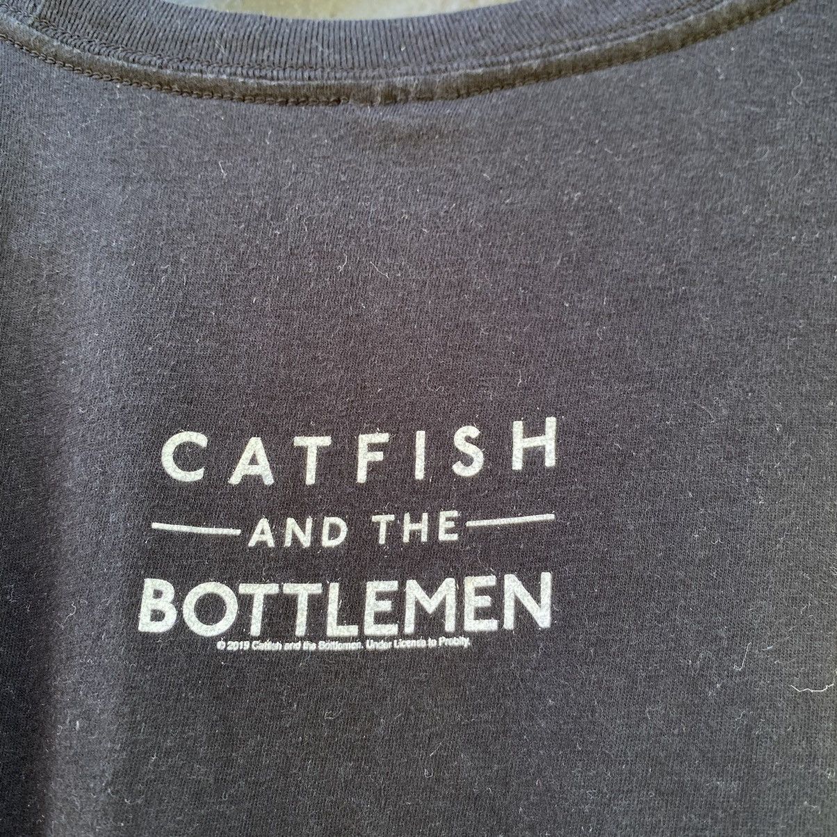 Band Tees Faded Catfish And The Bottleman British Indie Rock Band Tee Size US L / EU 52-54 / 3 - 3 Thumbnail