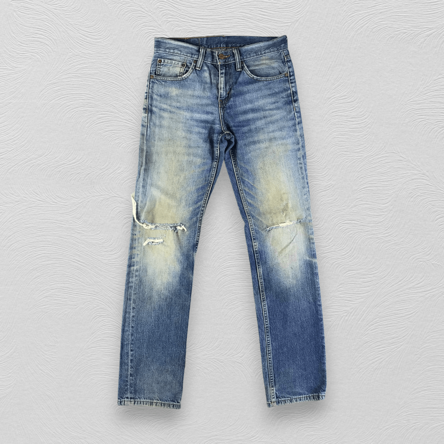 image of Vintage Levis 511 Jeans Distressed Denim Kj2337 in Blue, Men's (Size 28)