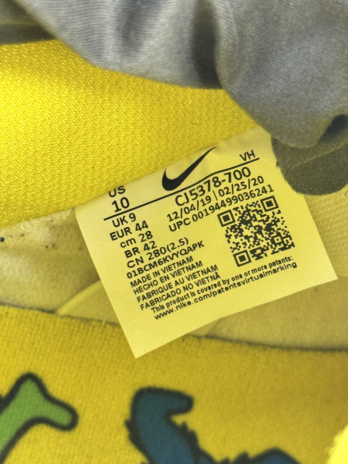 NIKE SB DUNKS GRATEFUL DEAD BEARS SNEAKERS