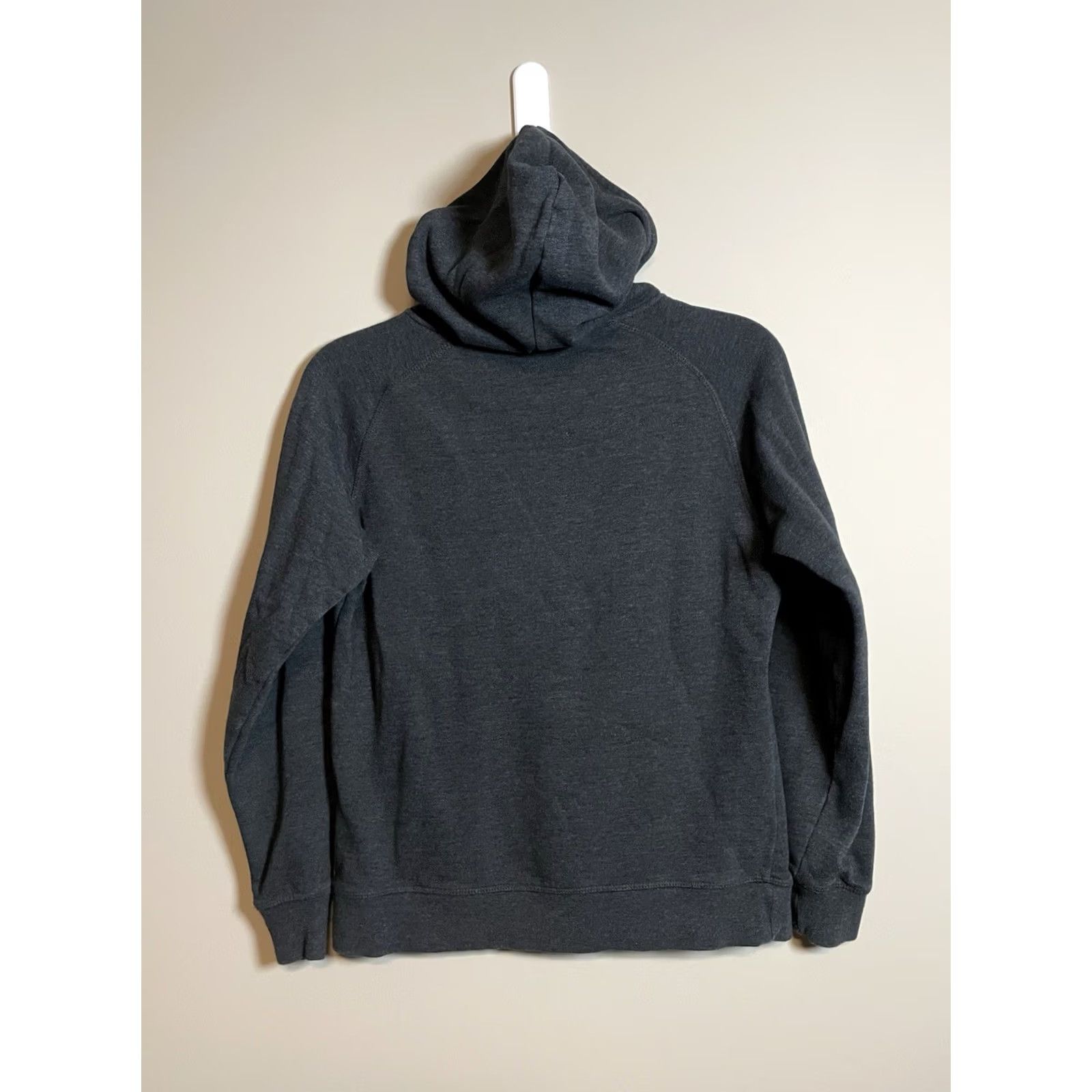 Vintage Live Love Ouray Michelob Ultra Women’s Medium Hoodie Pullover Sweatshirt Grey Sweatshirt, M, Gray, Activewear, Pullover, Beer, 2000s Size M / US 6-8 / IT 42-44 - 5 Thumbnail