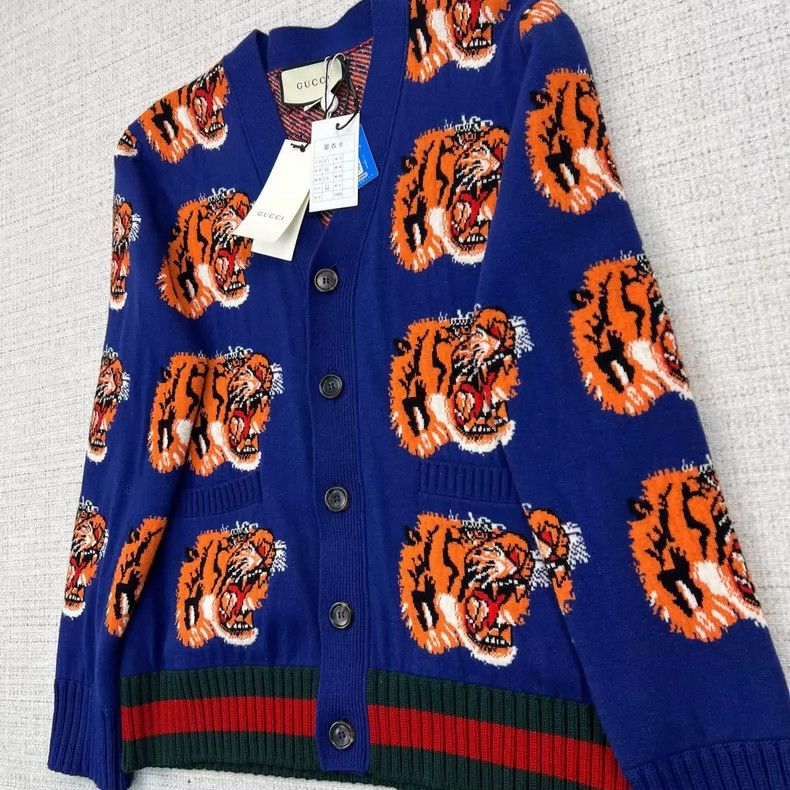 Gucci Gucci Full print tiger head knitted cardigan jacket Size US M / EU 48-50 / 2 - 3 Thumbnail
