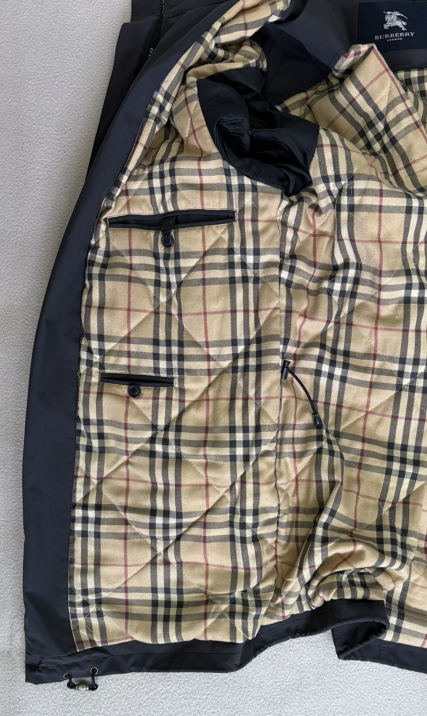 Burberry Burberry vintage black coat size XXL Size US XXL / EU 58 / 5 - 16 Thumbnail