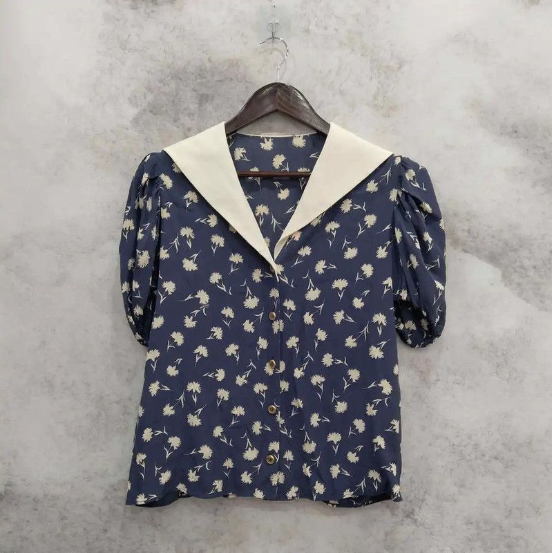 Miu Miu Miu Miu Summer Navy Floral Silk Blouse 0089 Size L / US 10 / IT 46 - 1 Thumbnail
