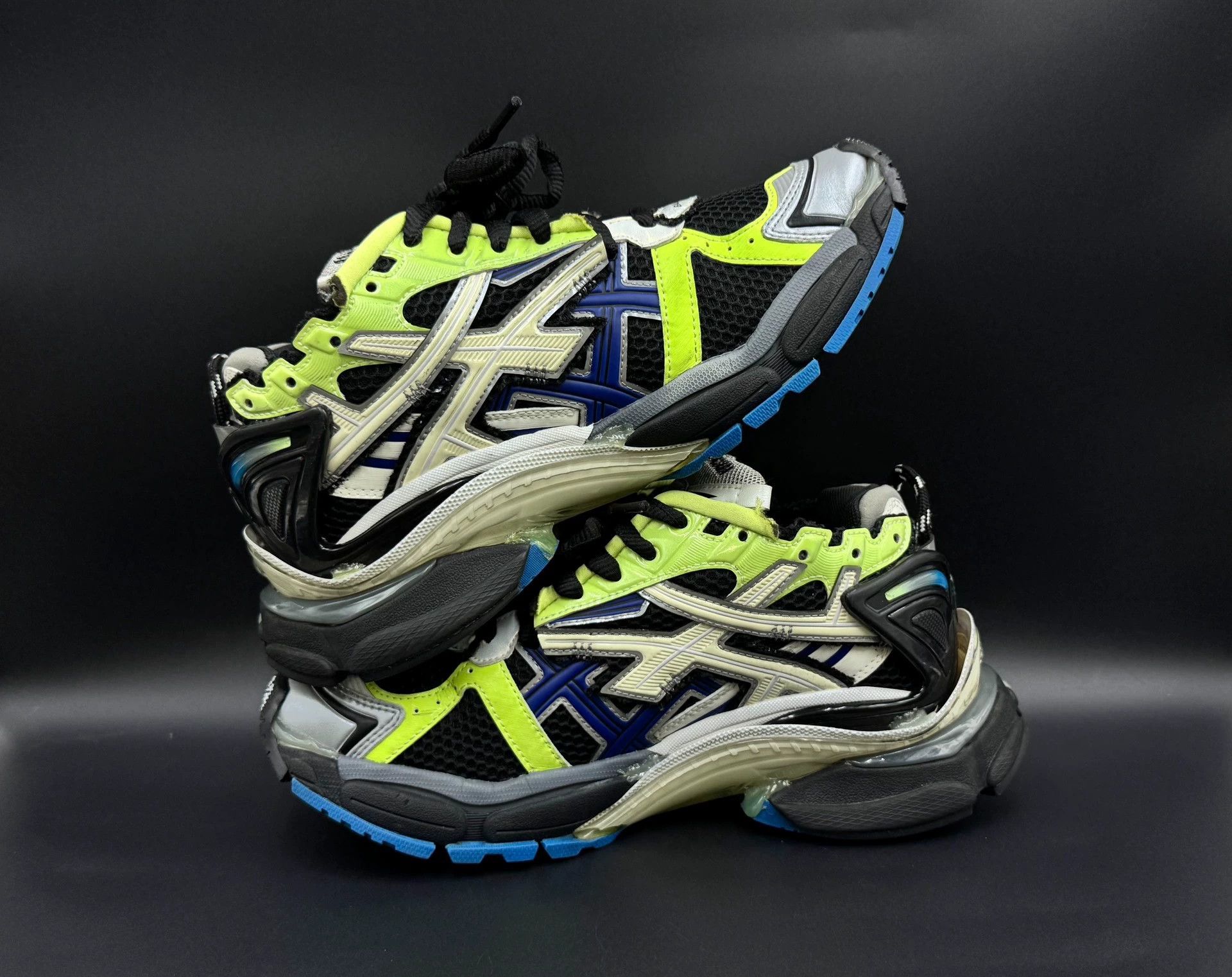 Balenciaga Runner Round Toe Lace-up Low-top Running Shoes