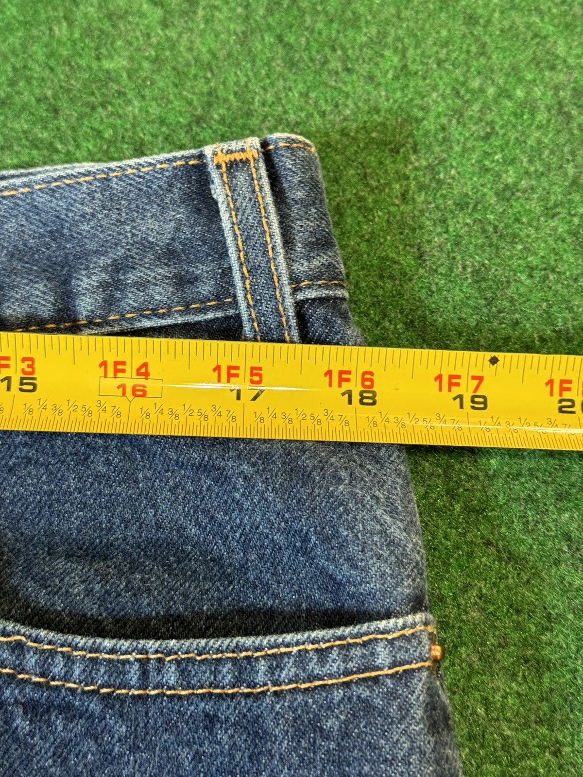 Levi's Vintage Clothing × Vintage Vintage Levi’s 505 USA MADE Regular Fit Straight Leg Jeans Size US 36 / EU 52 - 7 Thumbnail