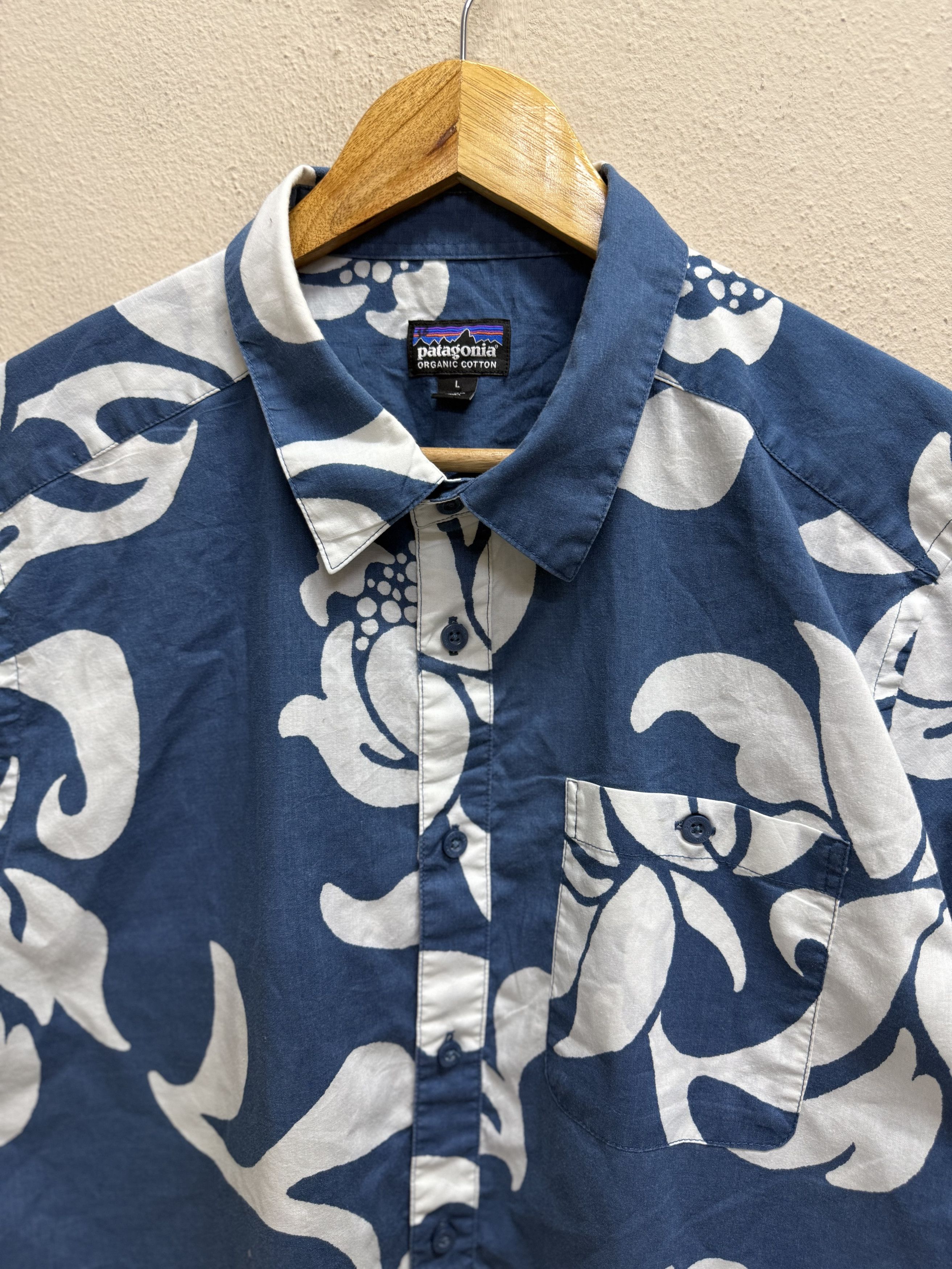 Patagonia Patagonia Hawaiian Flora Button Up Shirt Size US M / EU 48-50 / 2 - 16 Thumbnail
