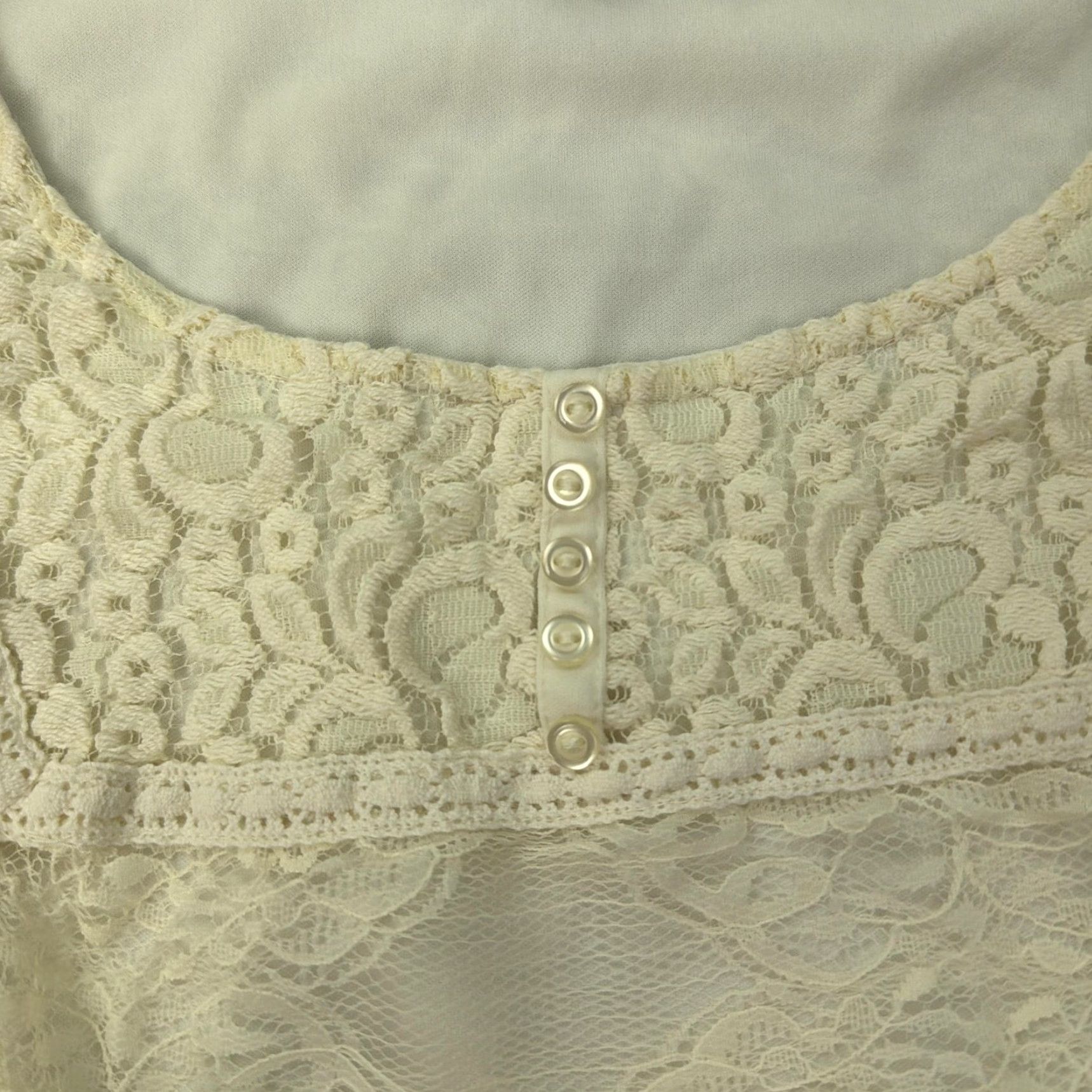 Style & Co VINTAGE Style & Co Shirt Womens Large Cream Lace Batwing Dolman Sheer Lined Blouse Size L / US 10 / IT 46 - 5 Thumbnail