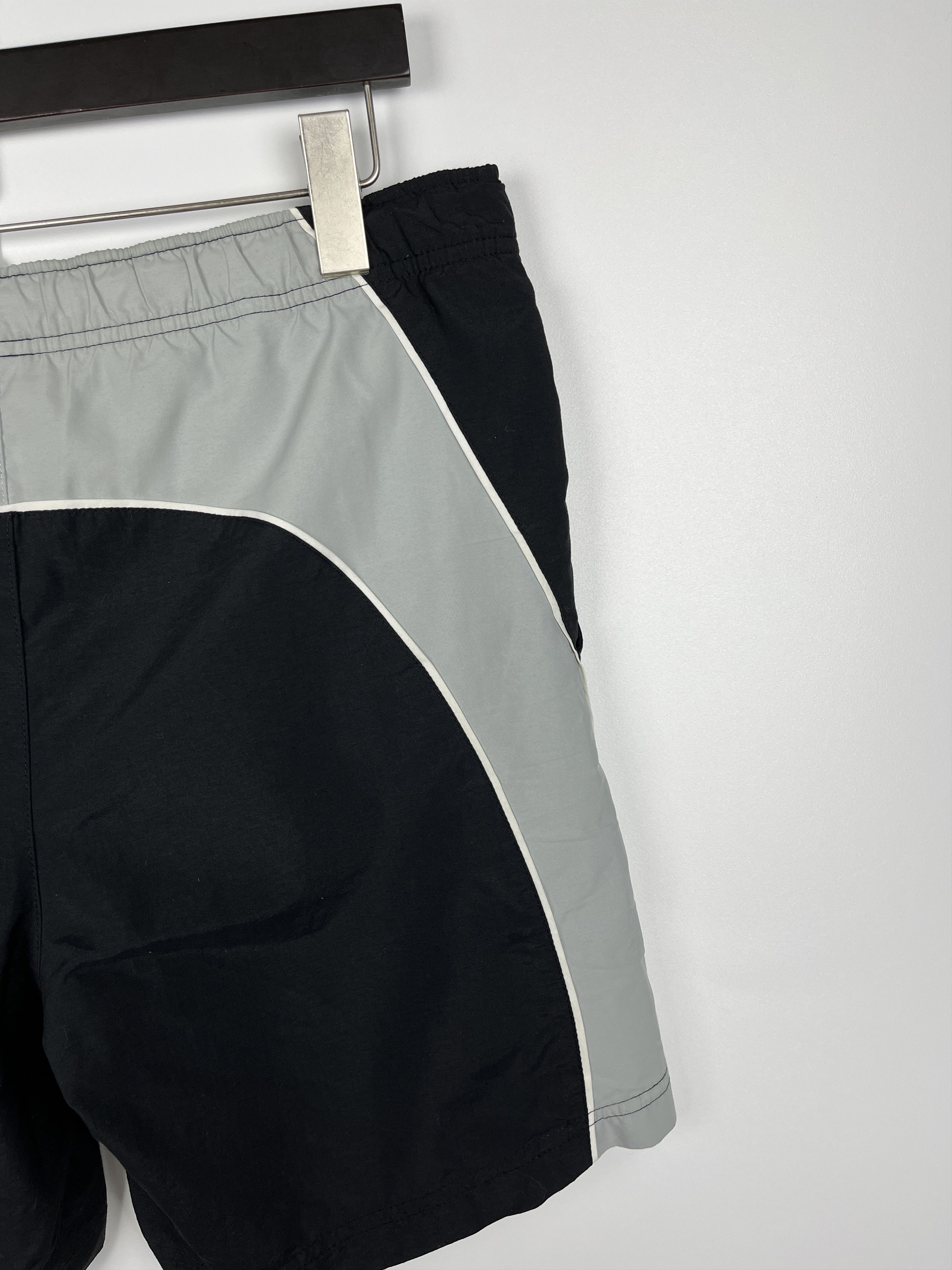 Nike Nike Vintage Athletic Men's Shorts Size US 30 / EU 46 - 8 Thumbnail