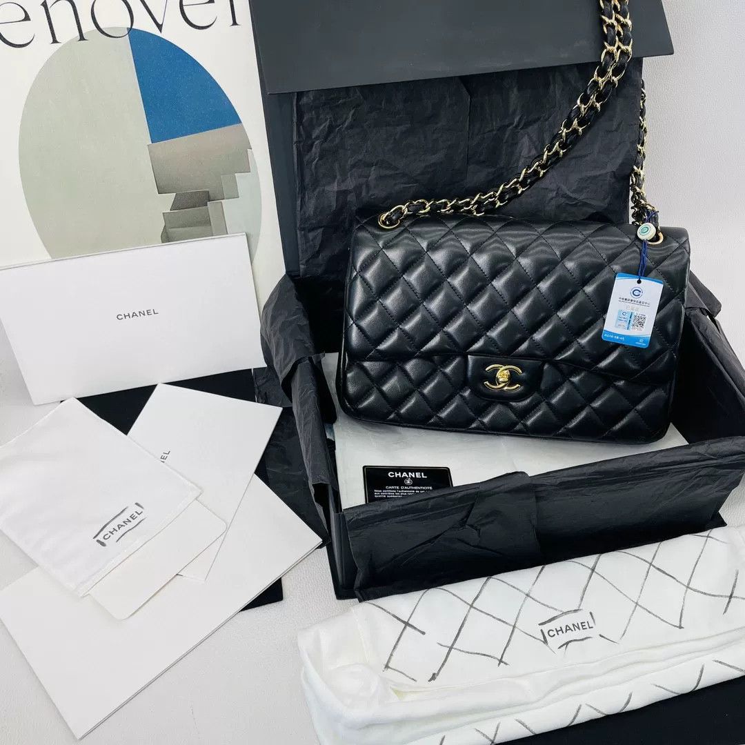 Chanel Pre-loved Bag Very good condition Size ONE SIZE - 1 Thumbnail