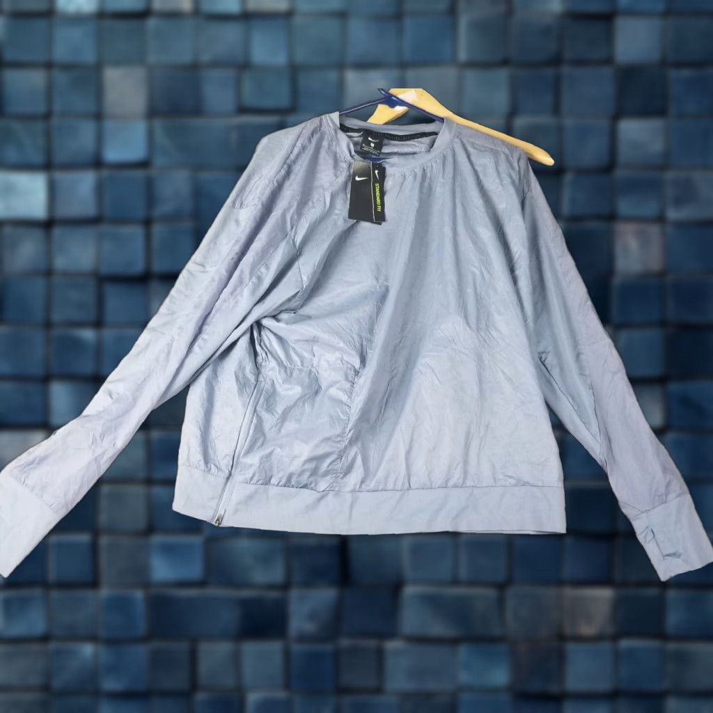 Nike VINTAGE Nike Running Jacket Women XL Gray Breathable All Seasons Activewear New Size XL / US 12-14 / IT 48-50 - 1 Thumbnail